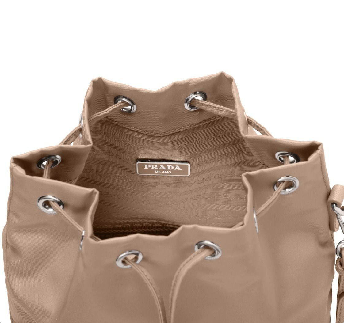 ショッパー付き!PRADA 直営店買付 ナイロンポーチ 1NE369_067 (PRADA ショッパー付き!PRADA 直営店買付 ナイロンポーチ 1NE369_067 (PRADA