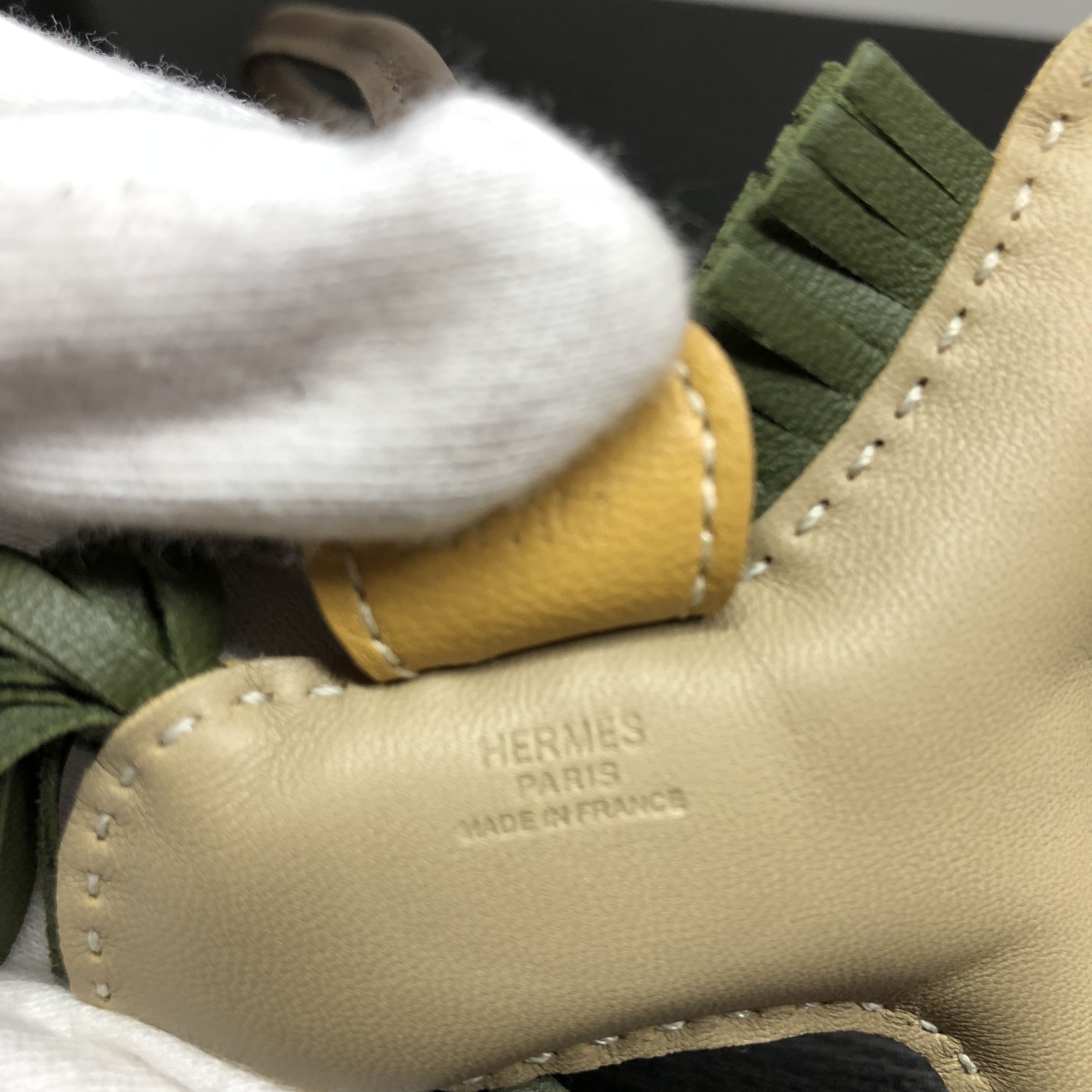 入手困難!!超希少!エルメス ロデオチャーム PM トレンチカラー (HERMES ...