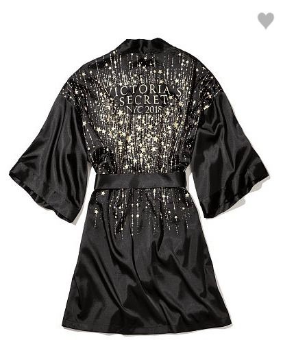 ☆Victoria's secret2016年PARISファッションショー限定ローブ☆ 日本人モデルも初出演！ 新生「ヴィクトリアズ・シークレット