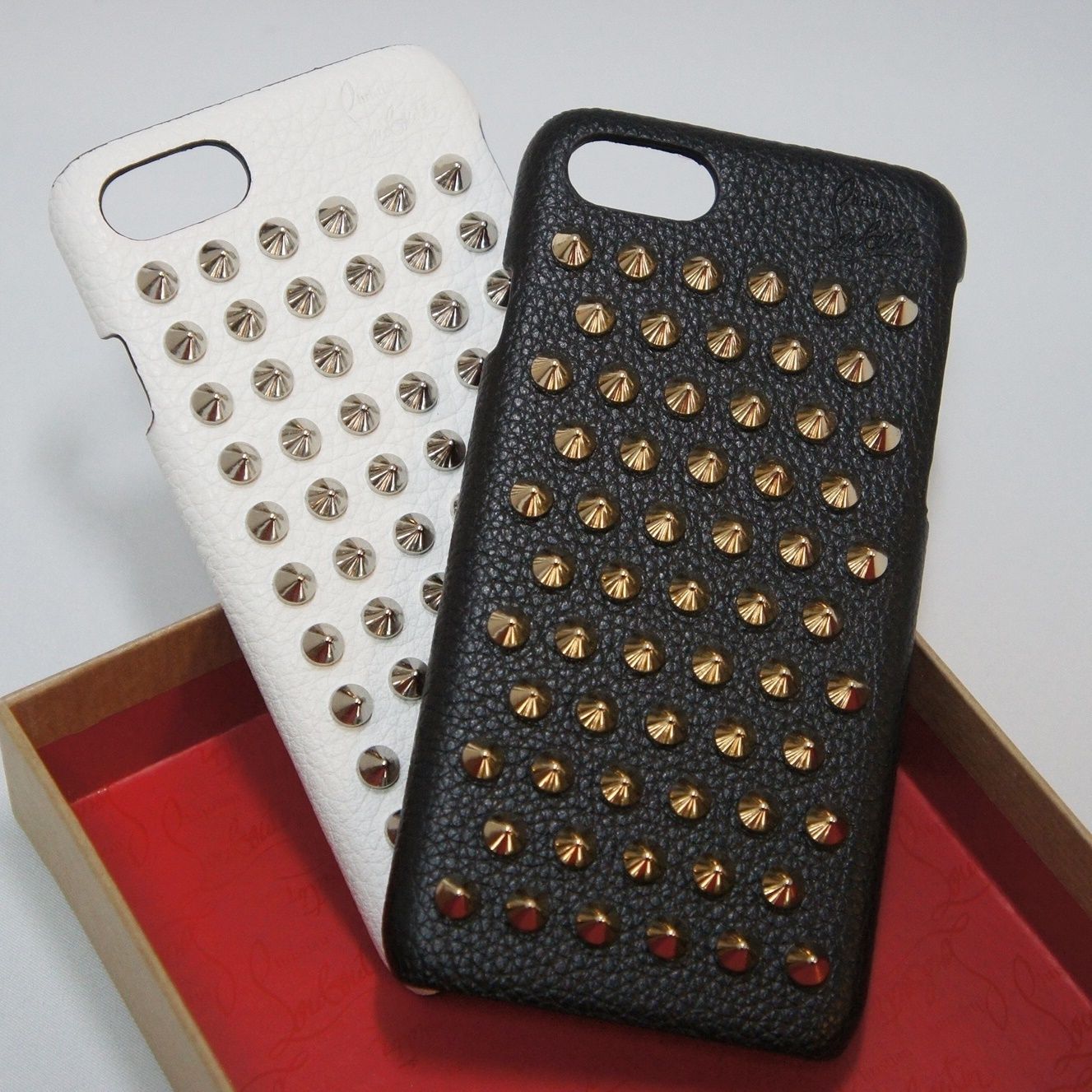 即納OK】ルブタン Loubiphone iPhone7/8 ブラックゴールド (Christian