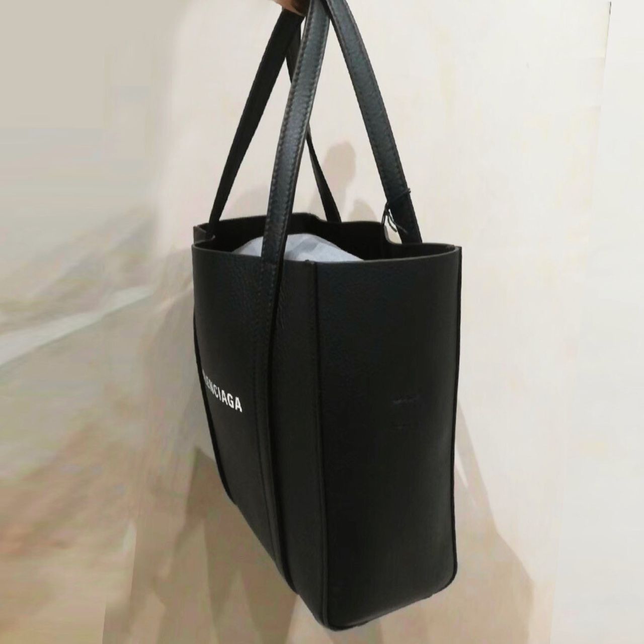 新色♪国内発☆【Balenciaga】エヴリデイトート XS 新色♪国内発☆【Balenciaga】エヴリデイトート XS (BALENCIAGA