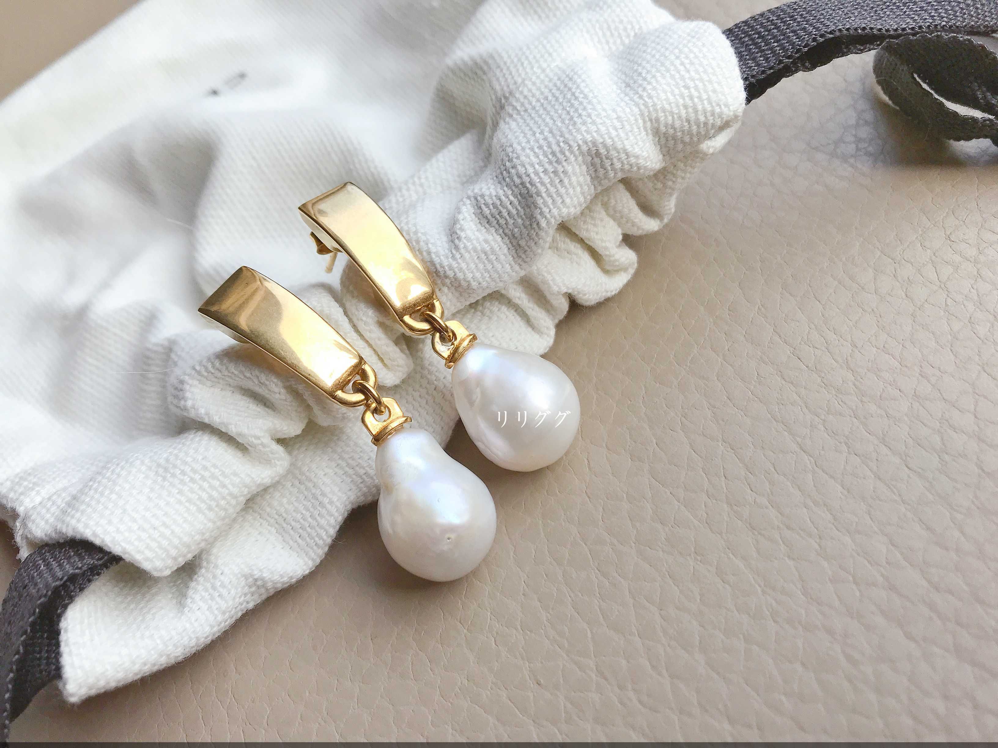 セリーヌ)天然パール真珠ピアス (CELINE/ピアス) 41370252【BUYMA】