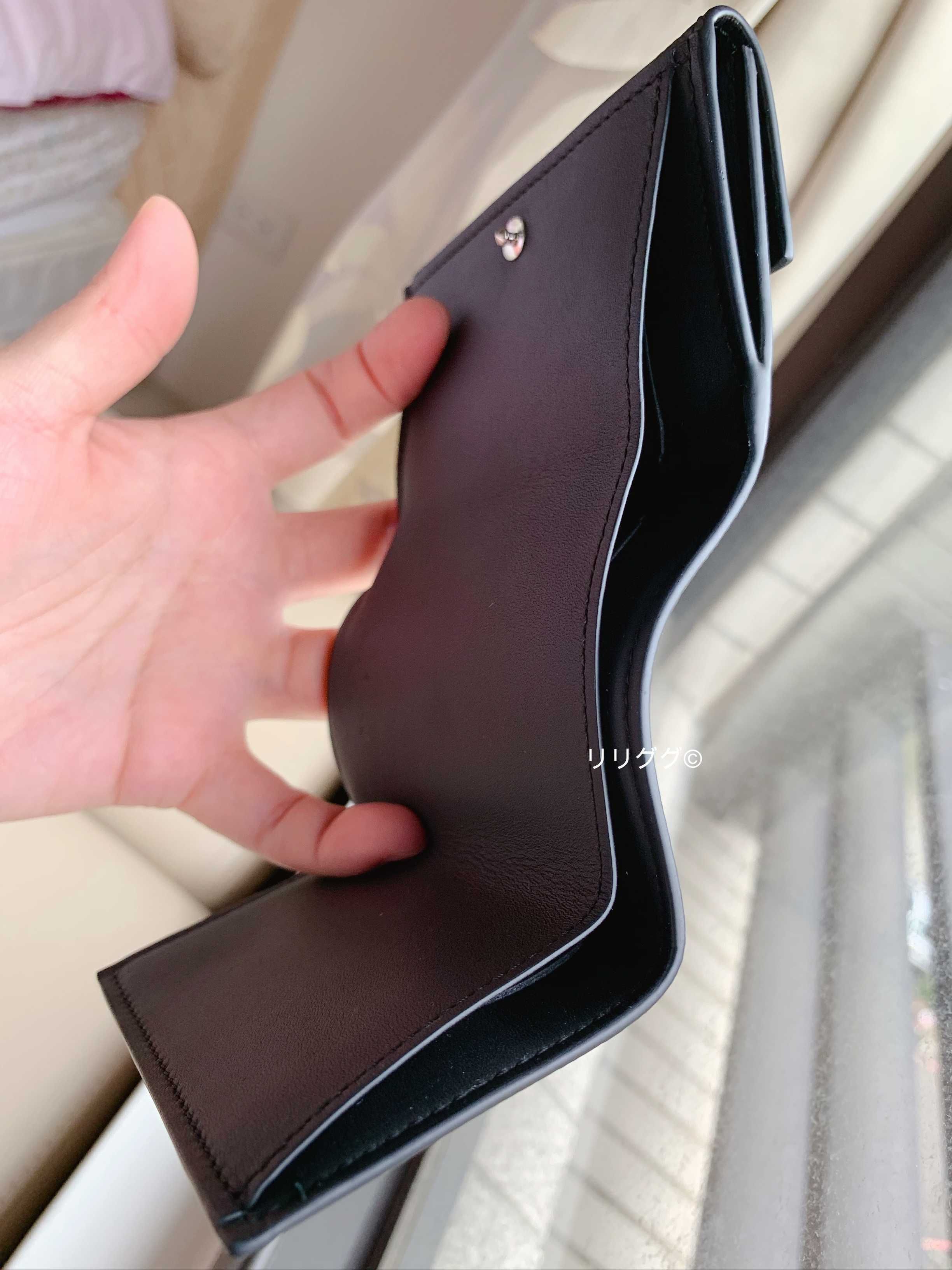 ルイヴィトン) M67630ディスカバリー・コンパクト ウォレット (Louis ...