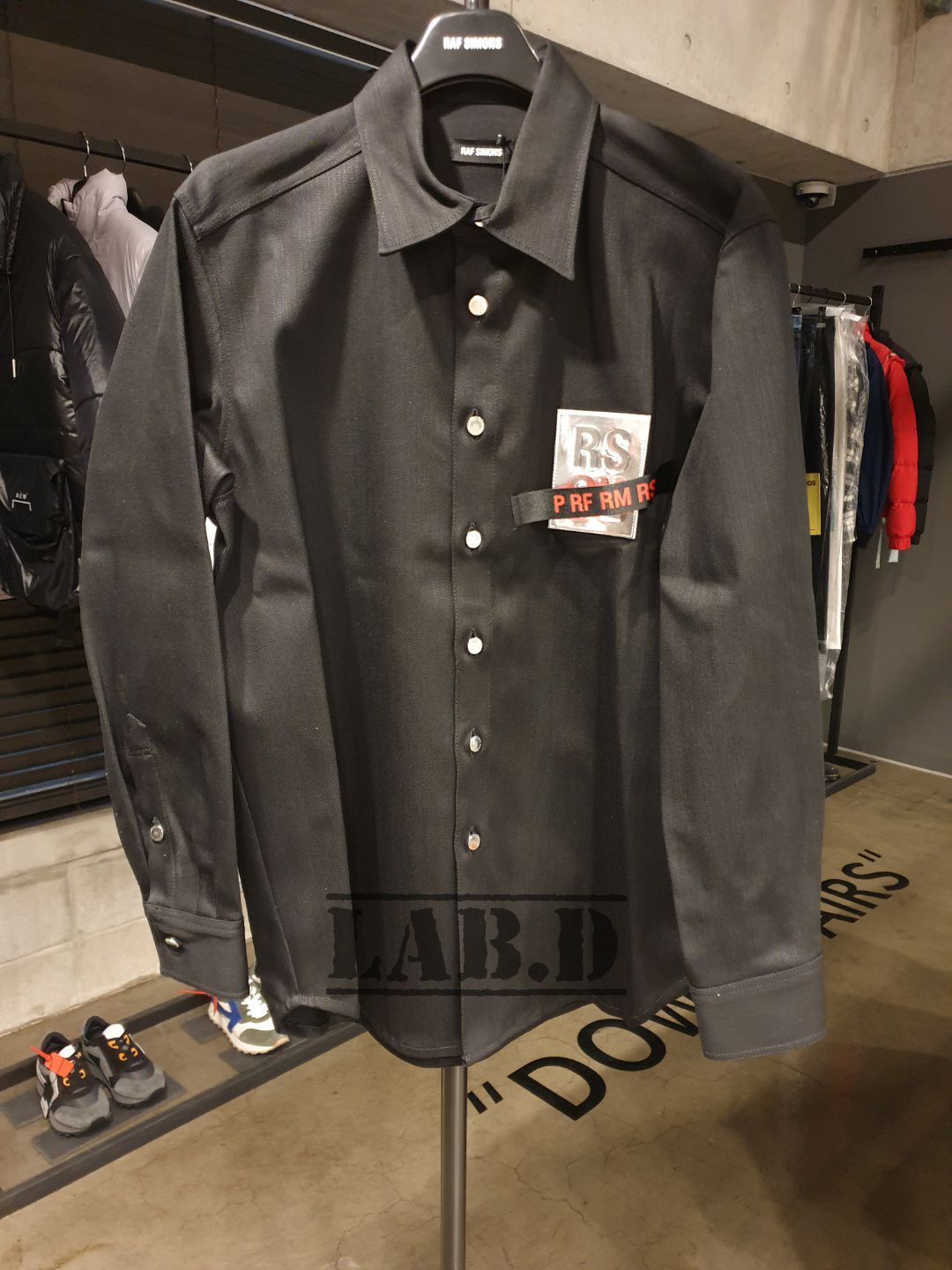 RAF SIMONS = CARRY OVER DENIM SHIRT テープ デニムシャツ 黒 (RAF RAF SIMONS = CARRY OVER DENIM SHIRT テープ デニムシャツ 黒 (RAF