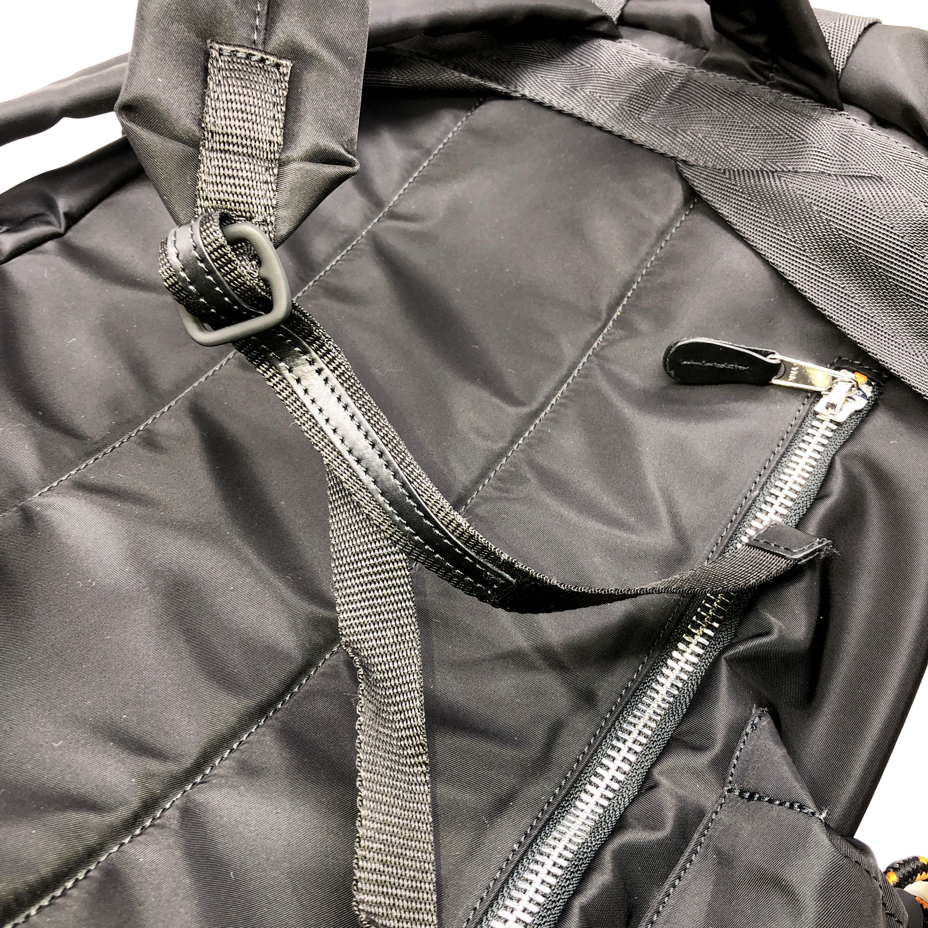 vivienne westwood パラシュート リュック バックパック - メルカリ