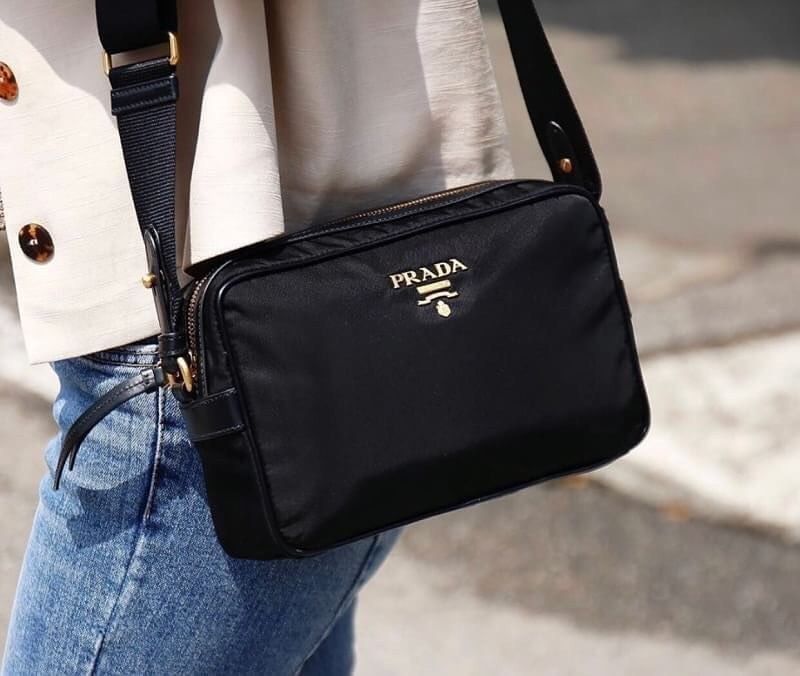 人気メーカー・ブランド プラダ PRADA ショルダーバッグ ナイロン ...