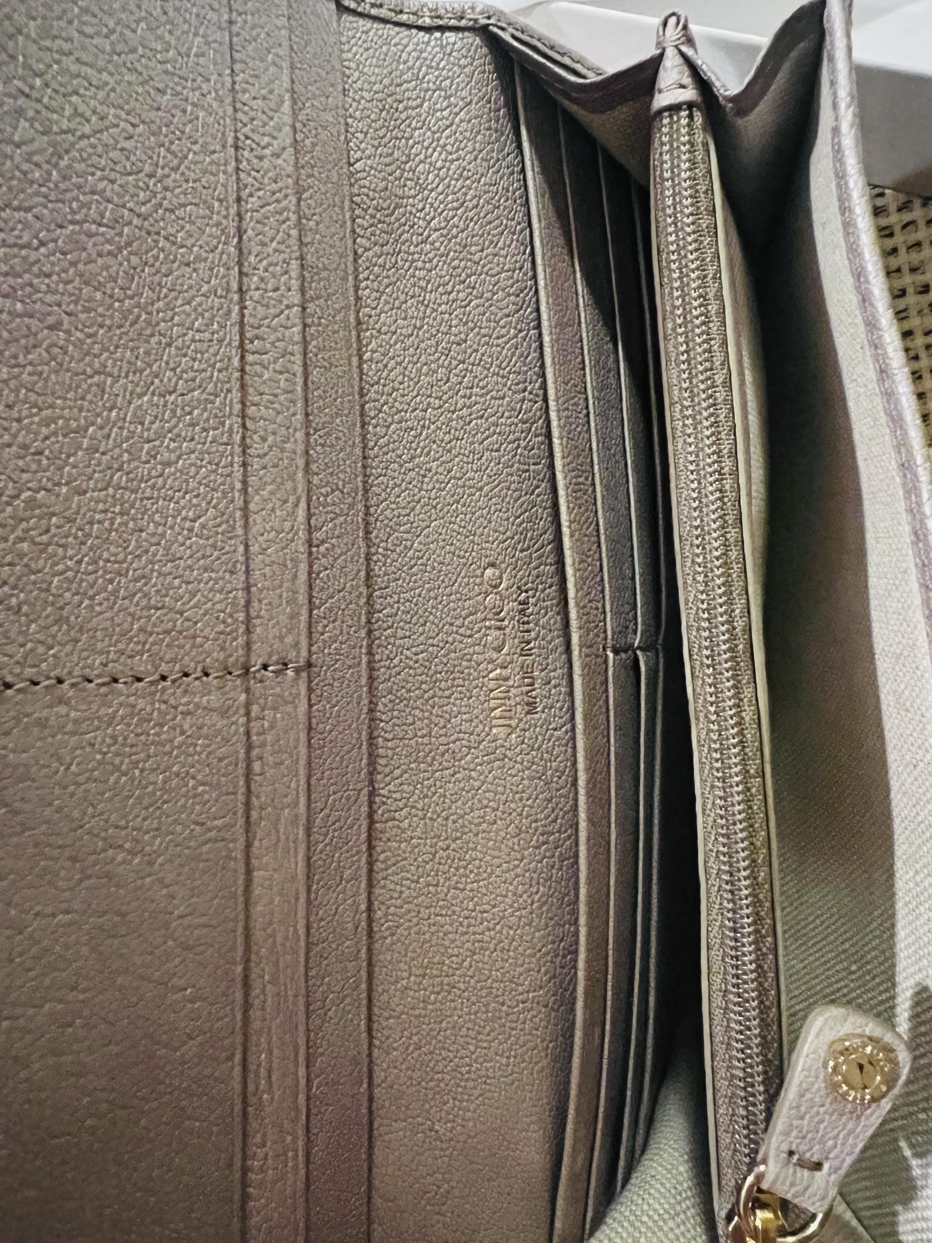 1-3日で届く Jimmy Choo エンボススター ブラック ジップ長財布 1-3日で届く Jimmy Choo エンボススター ブラック ジップ長財布