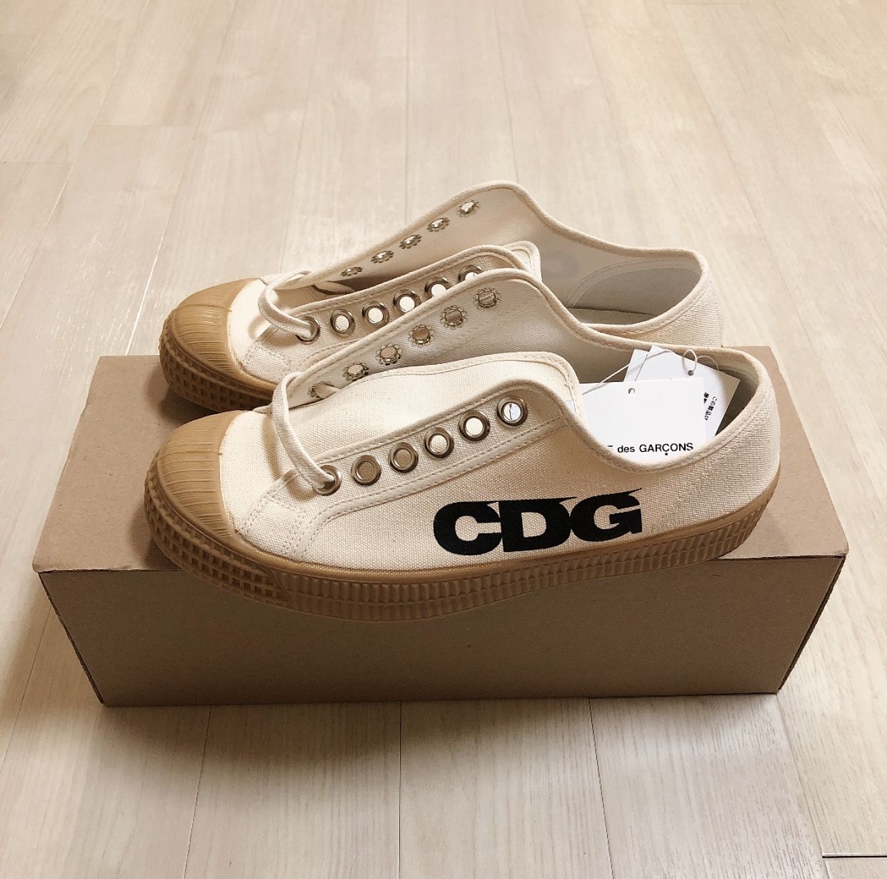 楽天市場】【中古】コムデギャルソン オムドゥ COMME des GARCONS HOMME DEUX × NOVESTA 2023年秋冬 キャンバス  スニーカー ブラック【サイズ40】【BLK】【S/S/A/W】【状態ランクB】【メンズ】【759775】[EPD] : リタリオリブロ
