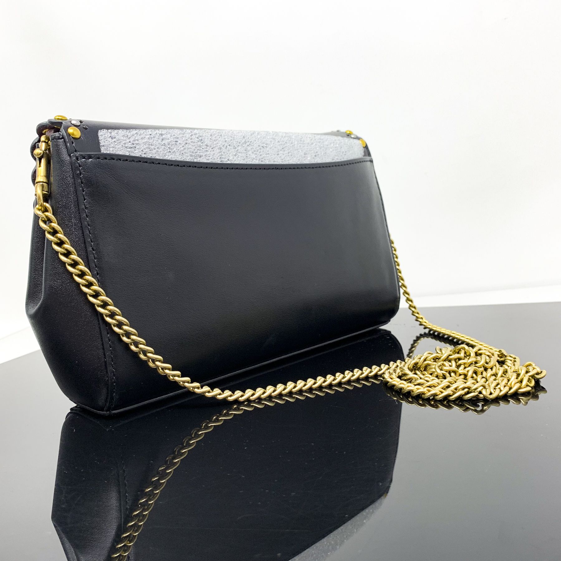 【COACHブティック】●NEW!●アレクサ スカラップ リベット COACHブティック】○NEW!○アレクサ スカラップ リベット