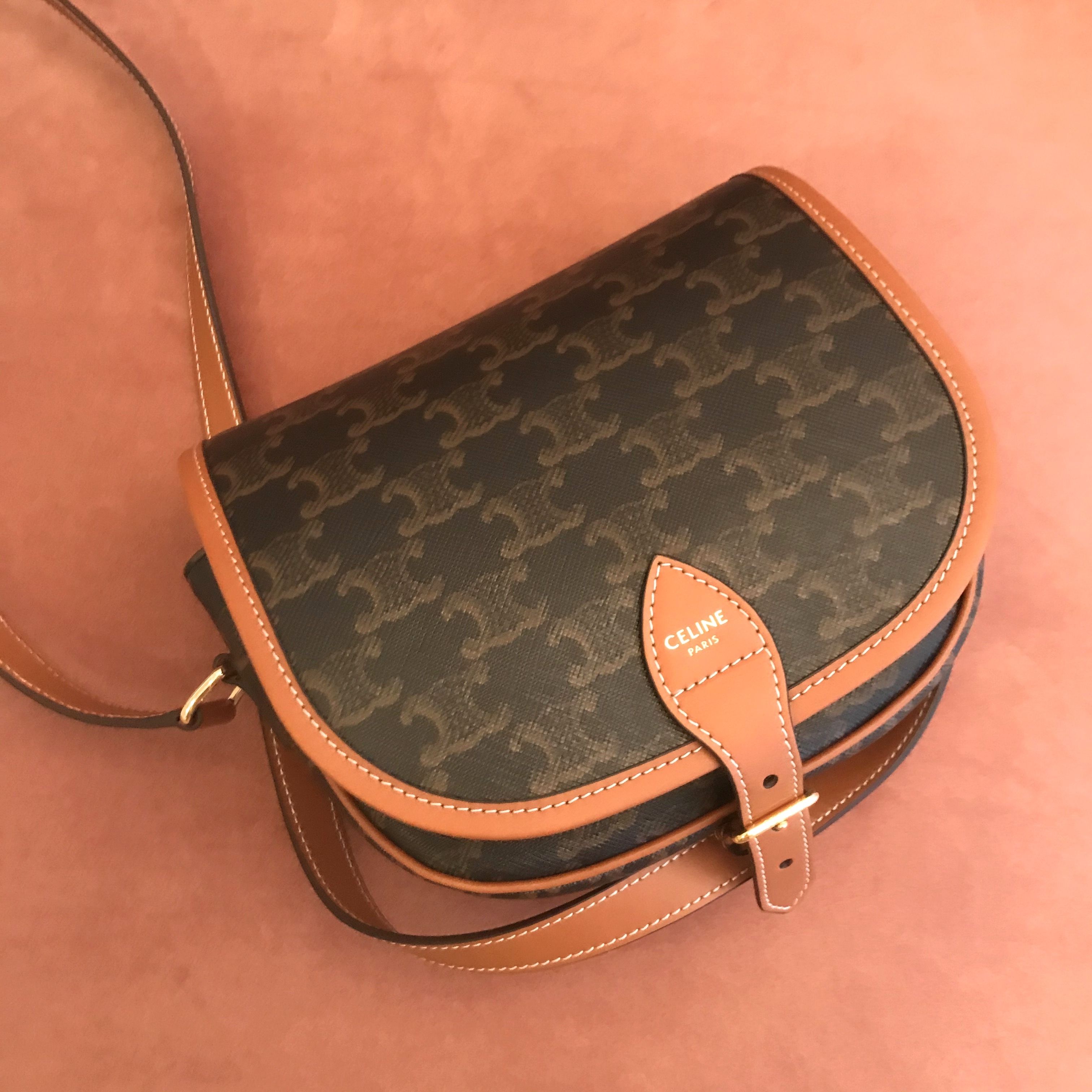 送料込【CELINE】MEDIUM FOLCO BAG IN TRIOMPHE CANVAS BAG