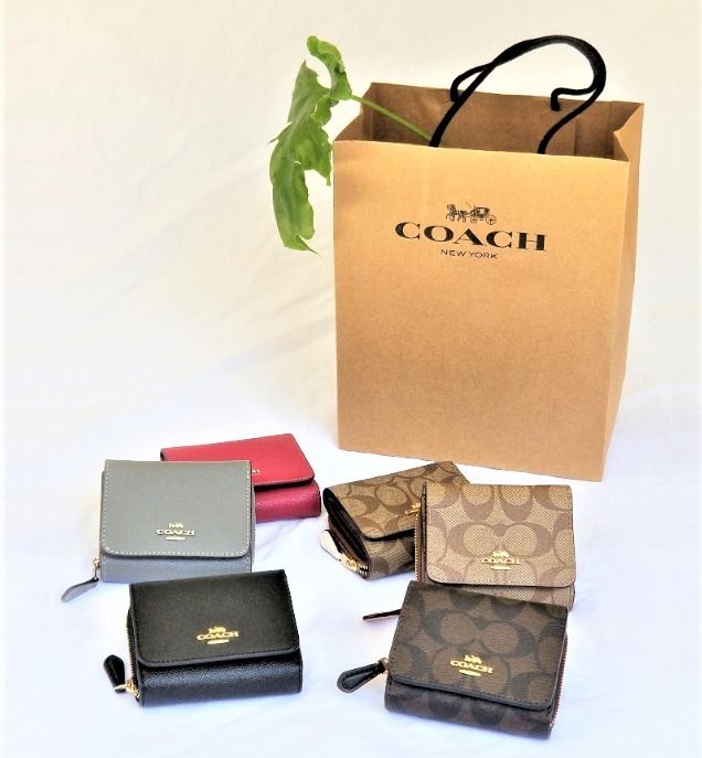 ヤマト発送☆COACH☆ ミニ 折り財布 F41302 日本札OK♪ 小銭OK ヤマト発送☆COACH☆ ミニ 折り財布 F41302 日本札OK♪ 小銭OK
