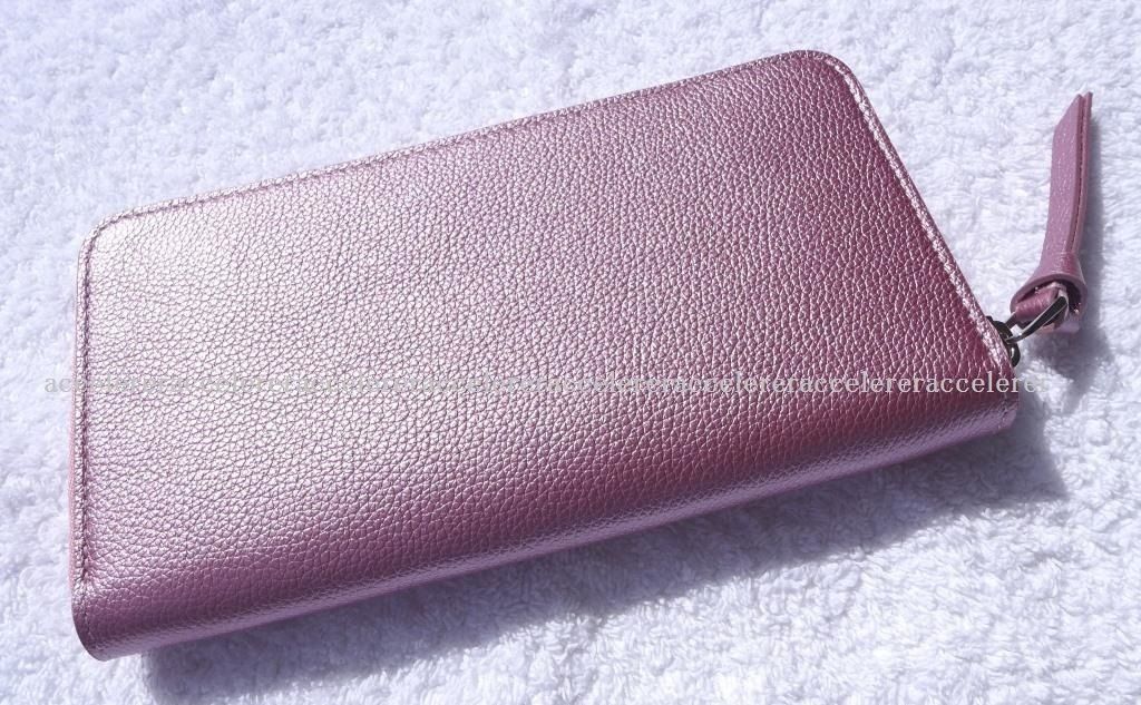 LV ジッピー ・ ロックミー 日本限定色 GOLD カラー UNISEX