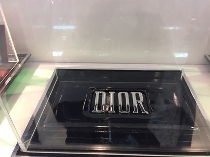 最新作☆超豪華Ultra Dior◆黒ロゴポーチ付◆プレゼント包装 最新作☆超豪華Ultra Dior◇黒ロゴポーチ付◇プレゼント包装
