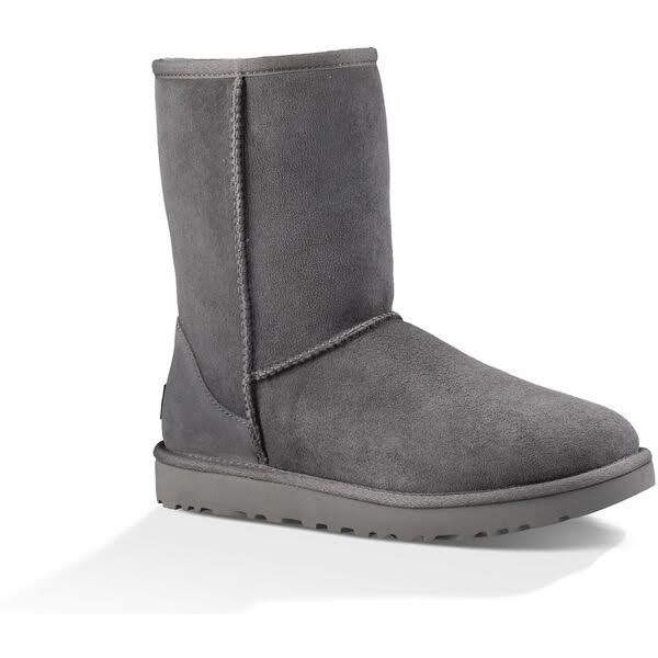 UGG】CLASSIC SHORT II ロゴ入り 軽量ソール もこもこ ブーツ (UGG ...