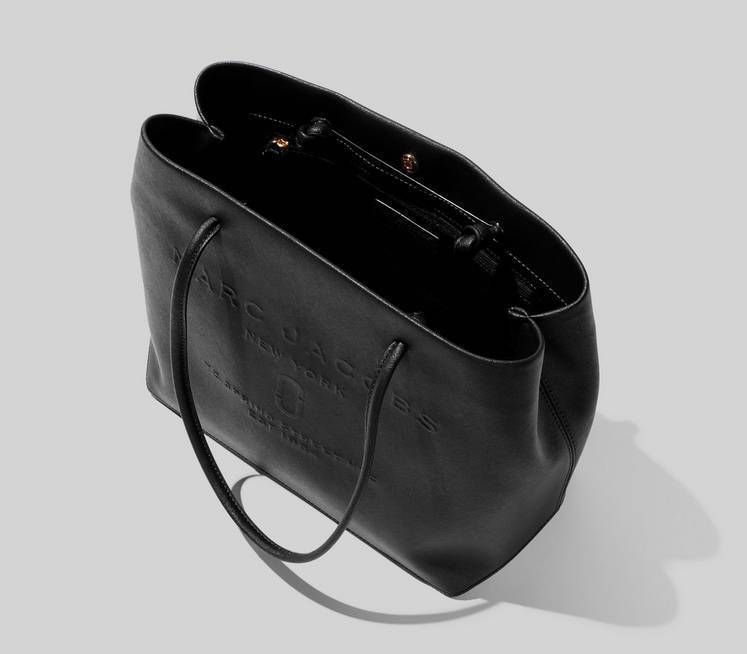 関税込/追跡付】2019 ☆MARC JACOBS☆ 人気のロゴレザートート (MARC 関税込/追跡付】2019 ☆MARC JACOBS☆ 人気のロゴレザートート (MARC