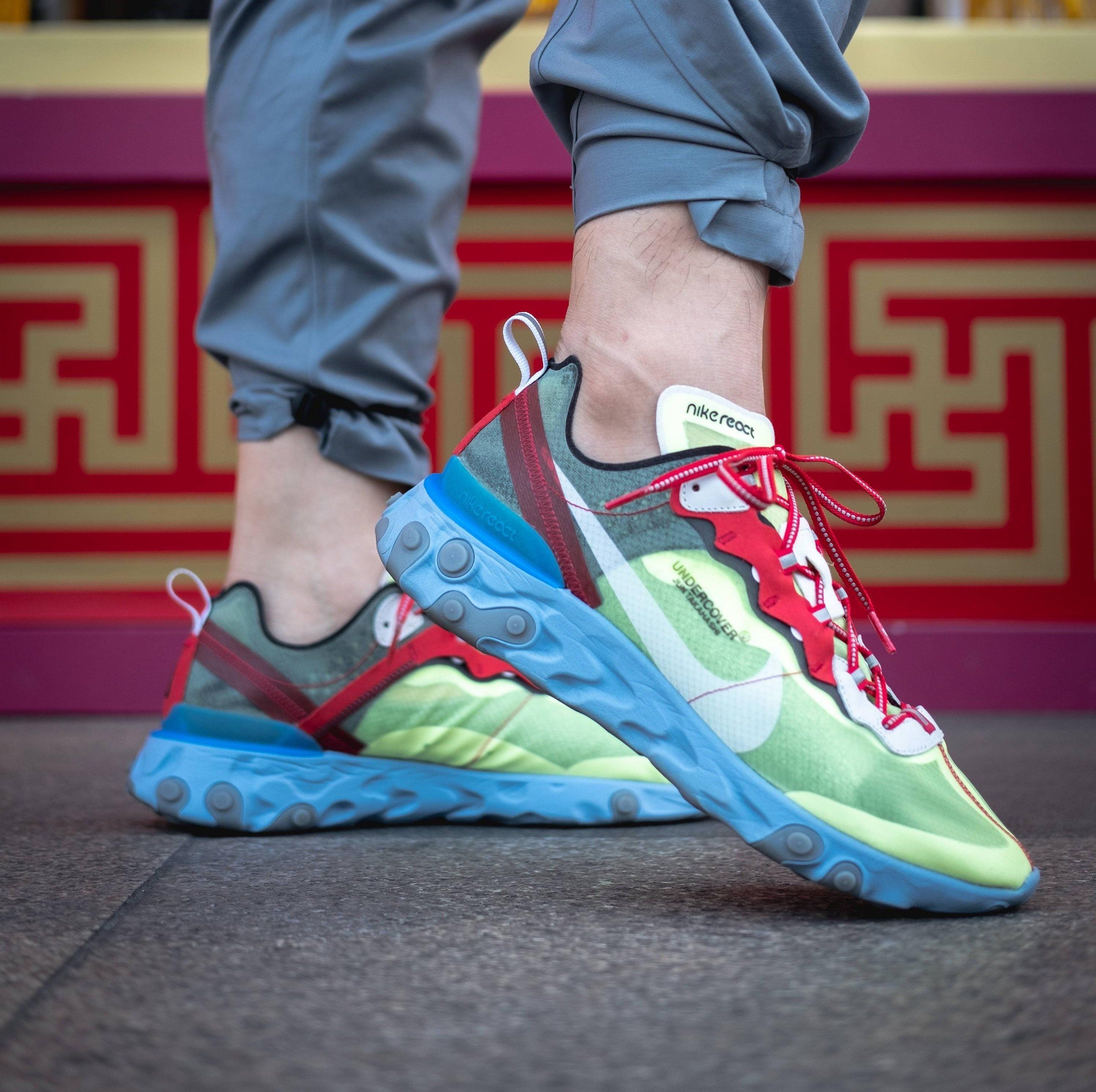 NIKE REACT ELEMENT 87