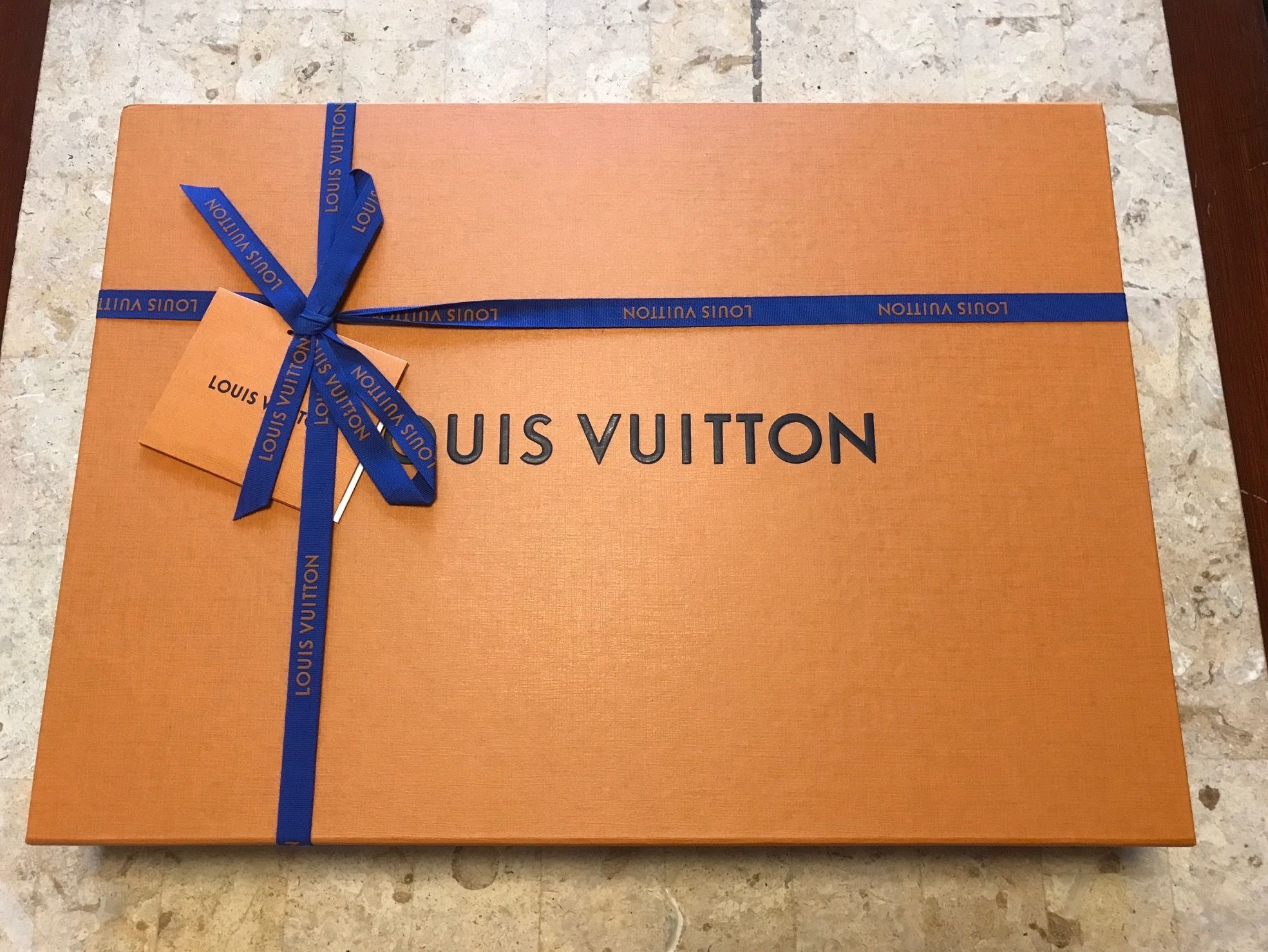 安心の国内発送☆LV エシャルプ マイ・モノグラム・エクリプス
