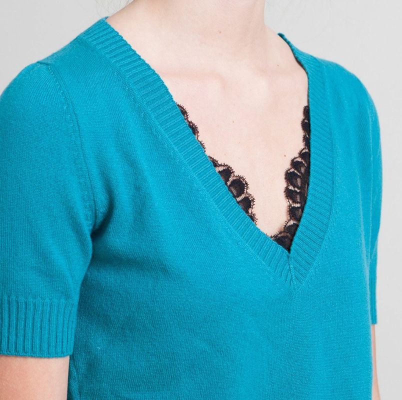 GUCCI☆グッチ☆素敵!V-Neck Sweater Top Lace Detail Aqua (GUCCI ...
