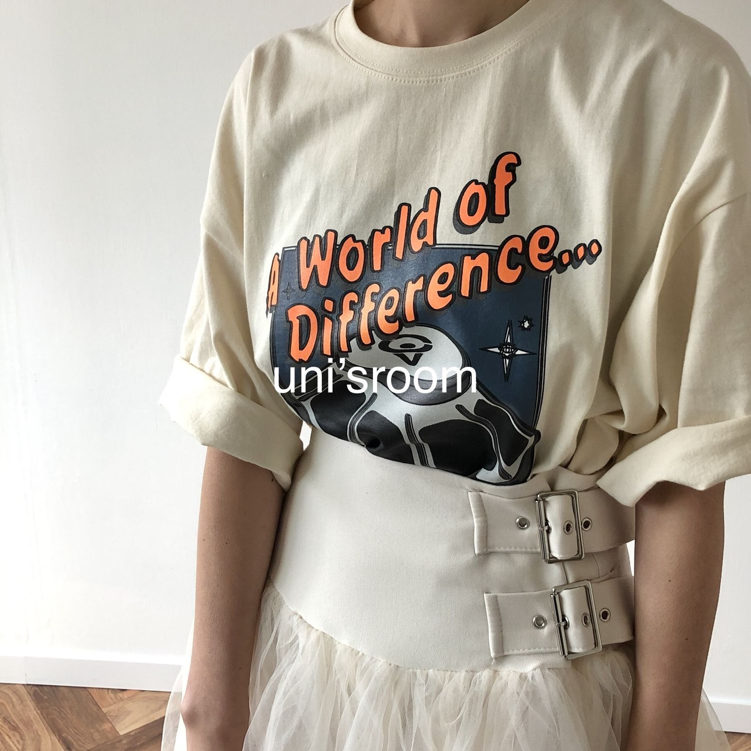 Uni S Room 2色 ゆるいイラストがダサ可愛い 宇宙船tシャツ Tシャツ カットソー Buyma