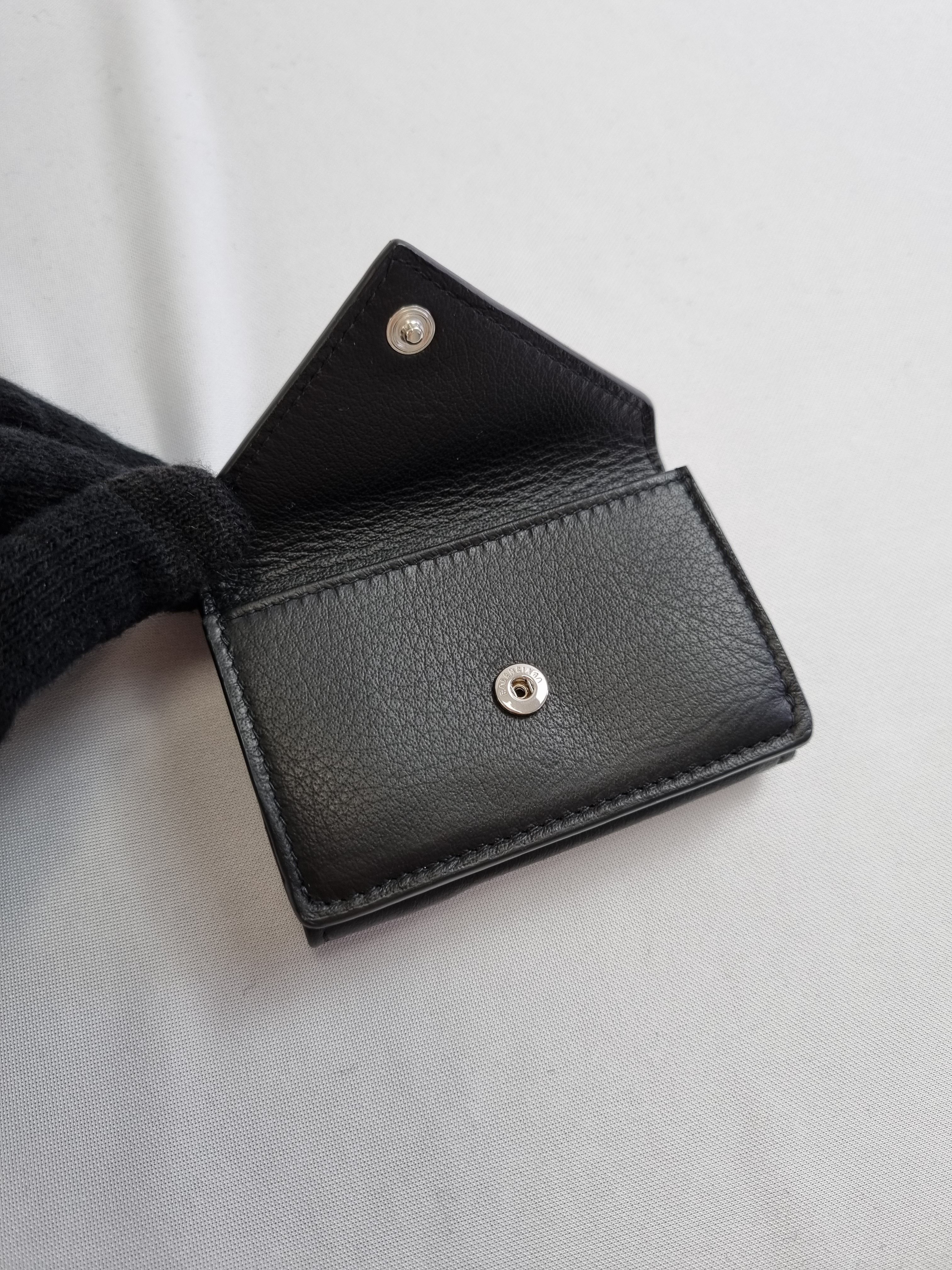 BALENCIAGA正規品/送料/関税込み PAPIER ミニ財布 楽天市場】【超希少！ 2017年モデル】 BALENCIAGA バレンシアガ