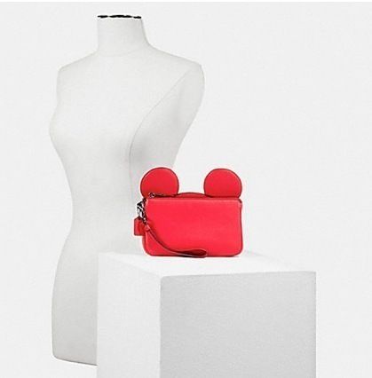 セールCoachxDisneyコラボ☆ミッキー耳型レザークラッチポーチ セールCoachxDisneyコラボ☆ミッキー耳型レザークラッチポーチ