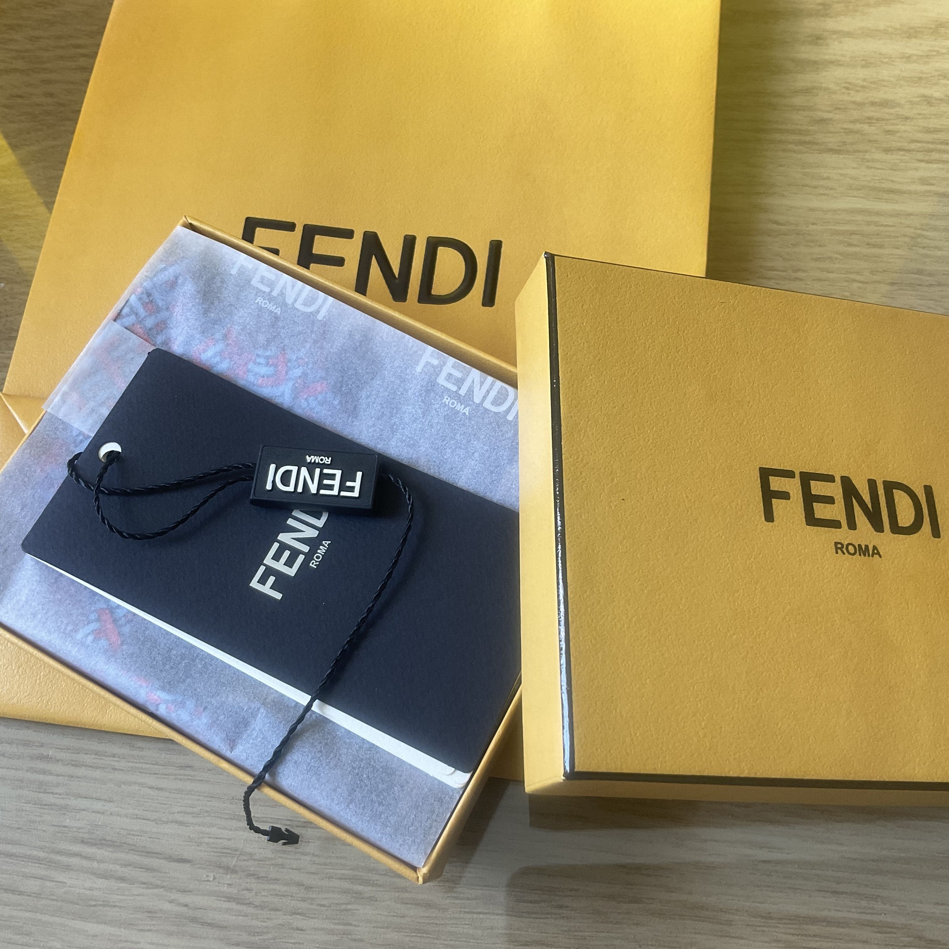 FENDI フェンディ FFモチーフ シュシュセット ヘアゴム ブラウン