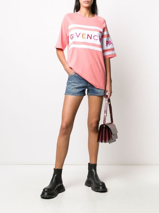 ☆人気☆送料/関税負担☆GIVENCHY☆OVERSIZED T-SHIRT☆2色 ☆人気☆送料/関税負担☆GIVENCHY☆OVERSIZED T-SHIRT☆2色