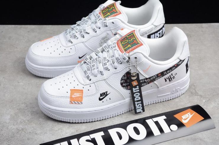☆NIKE☆送関込☆激レア確定!世界が欲しがるプレミアムな一足♪ (Nike ...