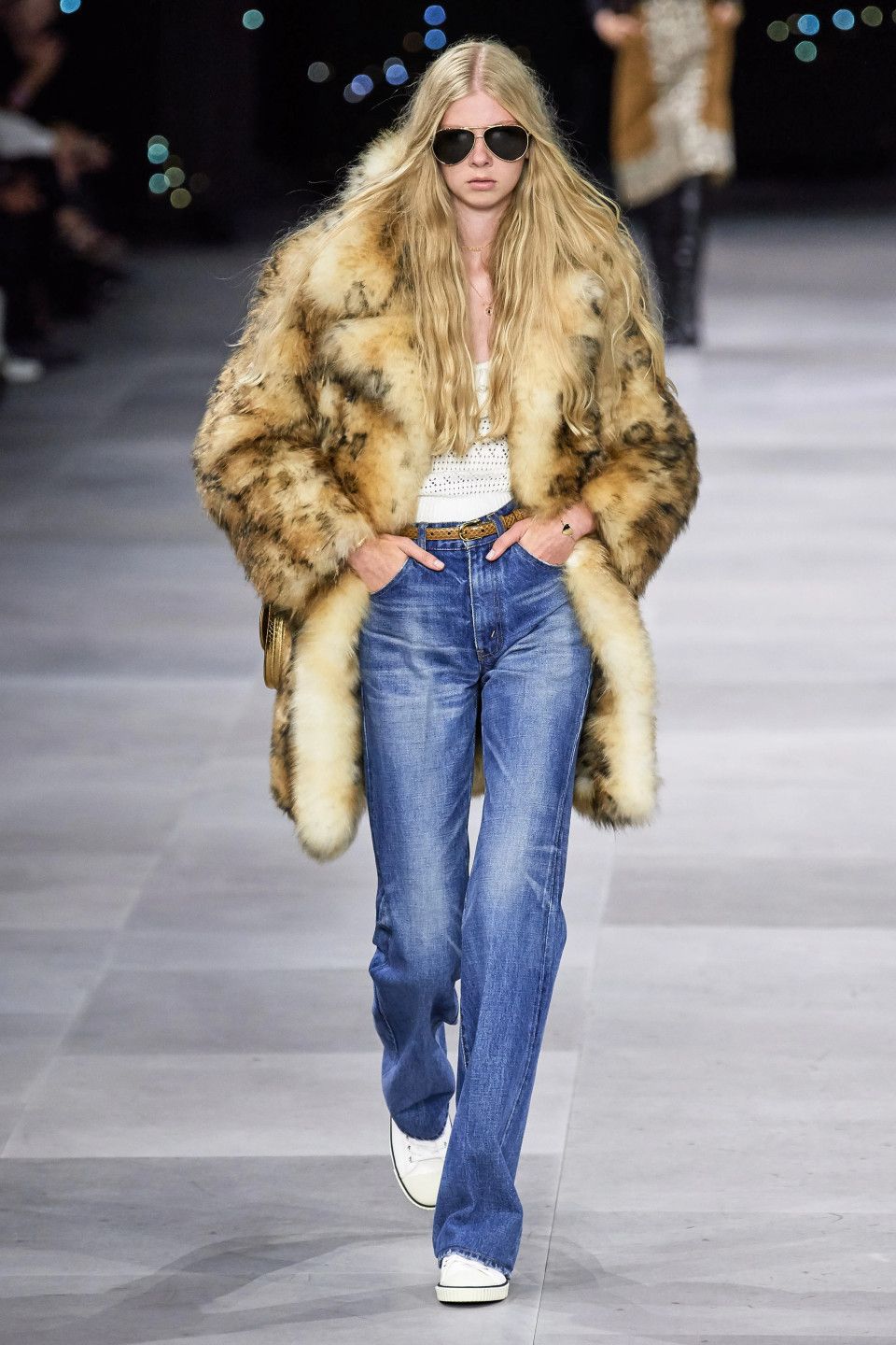 CELINE ◎ FLARED JEANS IN UNION WASH DENIM フレアデニム (CELINE CELINE ◎ FLARED JEANS IN UNION WASH DENIM フレアデニム (CELINE