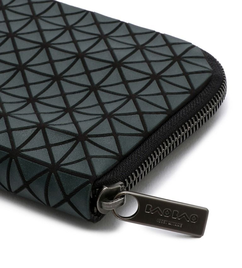 ☆国内発送☆【BAOBAO ISSEY MIYAKE】クラム ウォレット 長財布 ☆国内発送☆【BAOBAO ISSEY MIYAKE】クラム ウォレット 長財布