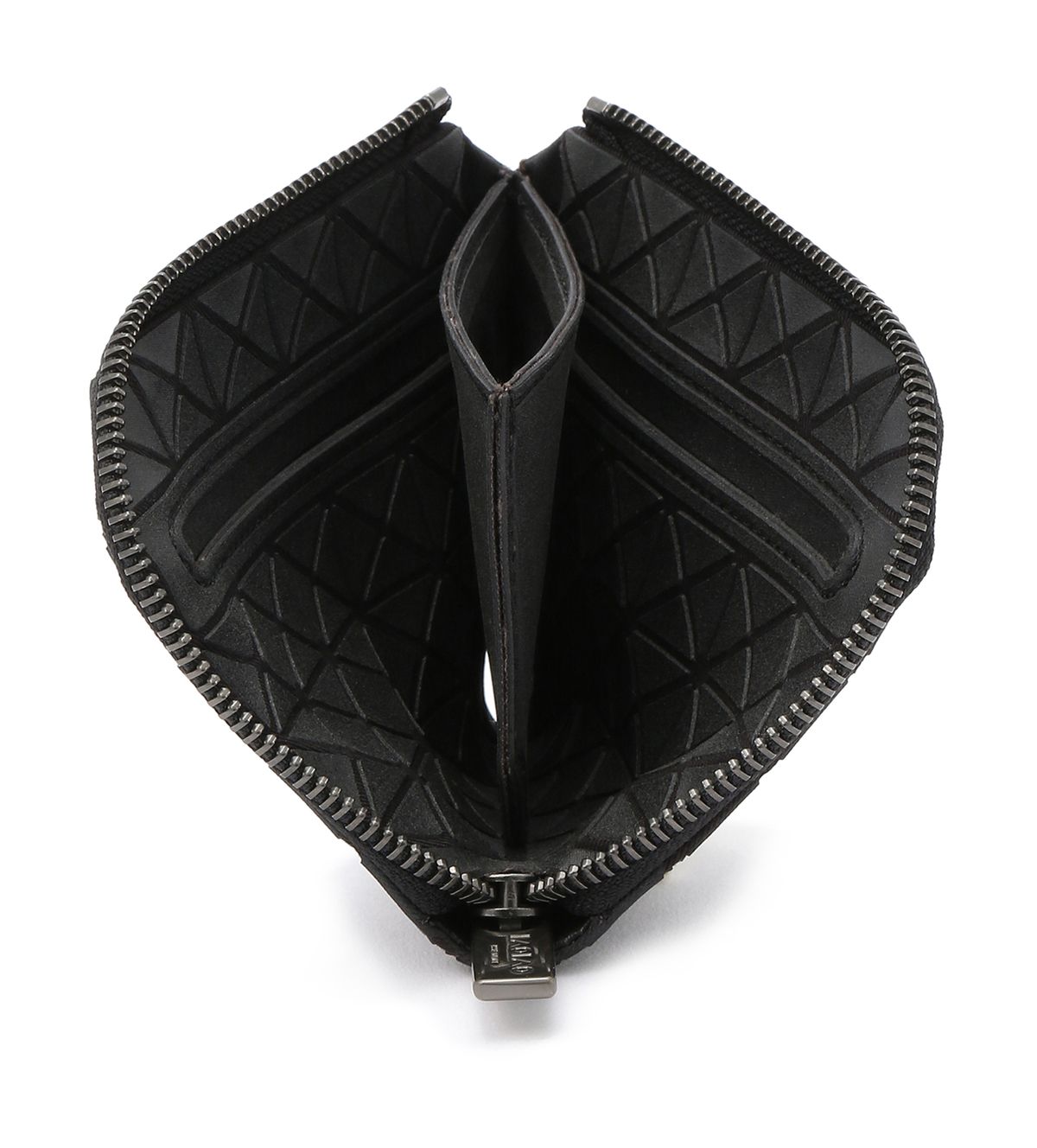 国内発送☆【BAOBAO ISSEY MIYAKE】クラム ウォレット ミニ財布 国内発送☆【BAOBAO ISSEY MIYAKE】クラム ウォレット ミニ財布