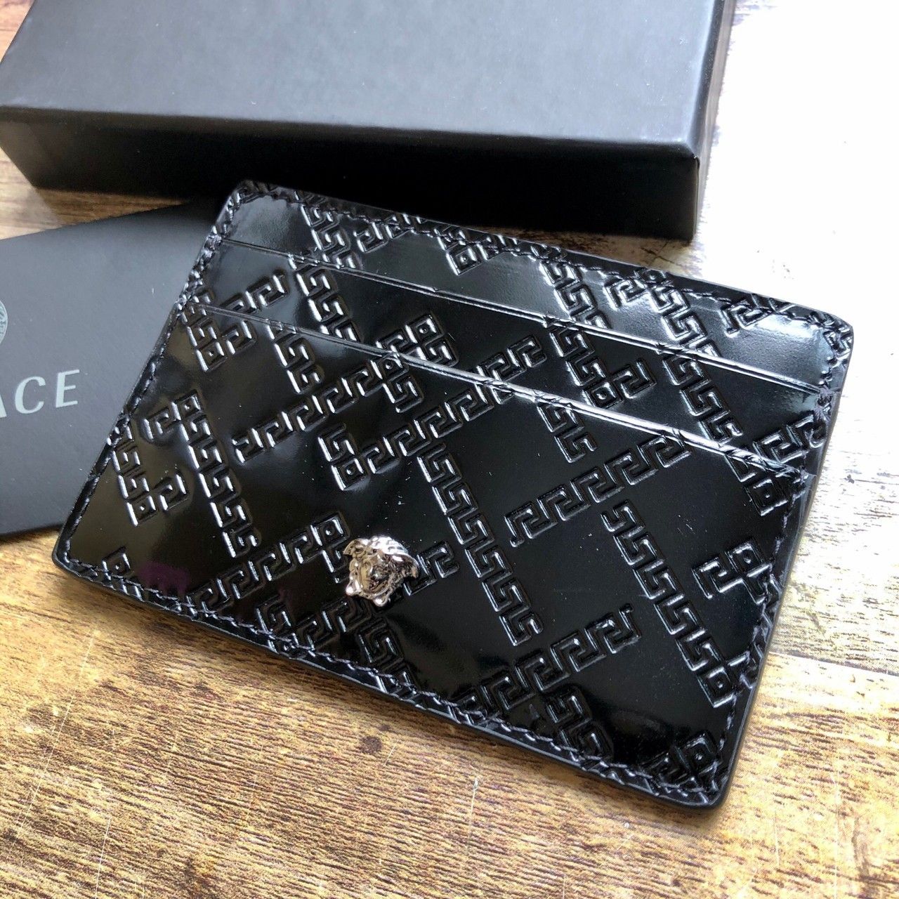 国内即発】VERSACE ヴェルサーチ メデューサ カードケース (VERSACE ...