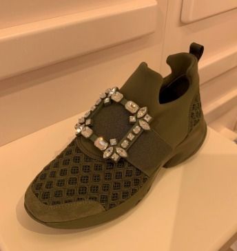 Roger Vivier ヴィヴ ラン ストラス バックル スニーカー (Roger Roger Vivier ヴィヴ ラン ストラス バックル スニーカー (Roger