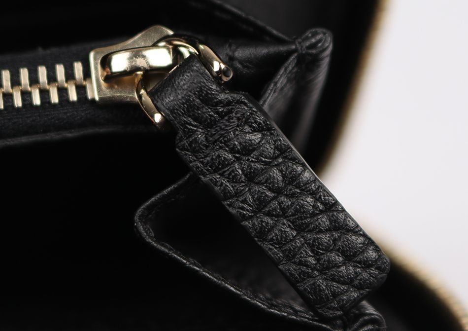 関税負担なし☆VALENTINO ロックスタッズ ウォレット (VALENTINO/長 関税負担なし☆VALENTINO ロックスタッズ ウォレット (VALENTINO/長