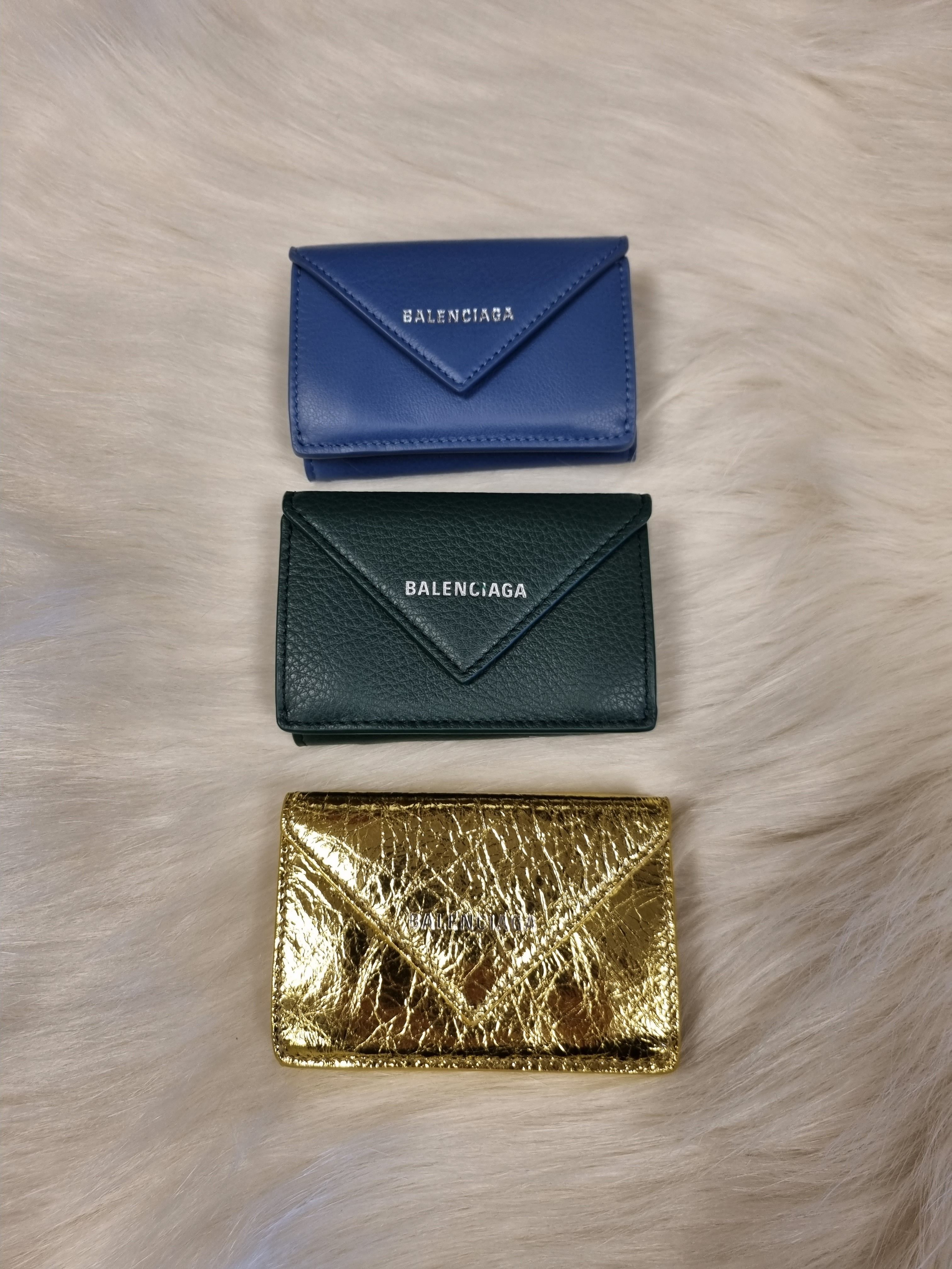 超人気 財布 折りたたみ 三つ折り バレンシアガ 【新品未使用】BALENCIAGA - 折り財布