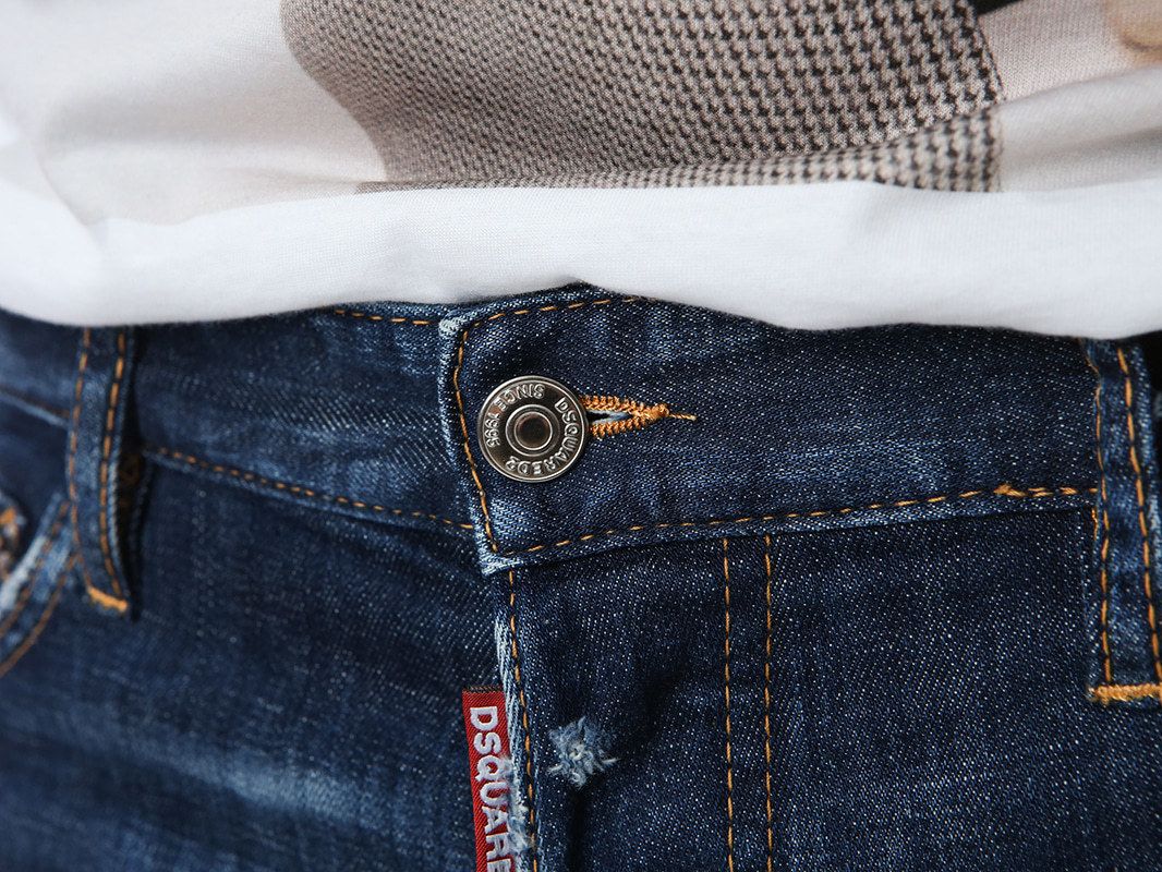 ディースクエアード) DSQUARED2 SLIM JEAN 74LB0758 (D SQUARED2 ディースクエアード) DSQUARED2 SLIM JEAN 74LB0758 (D SQUARED2