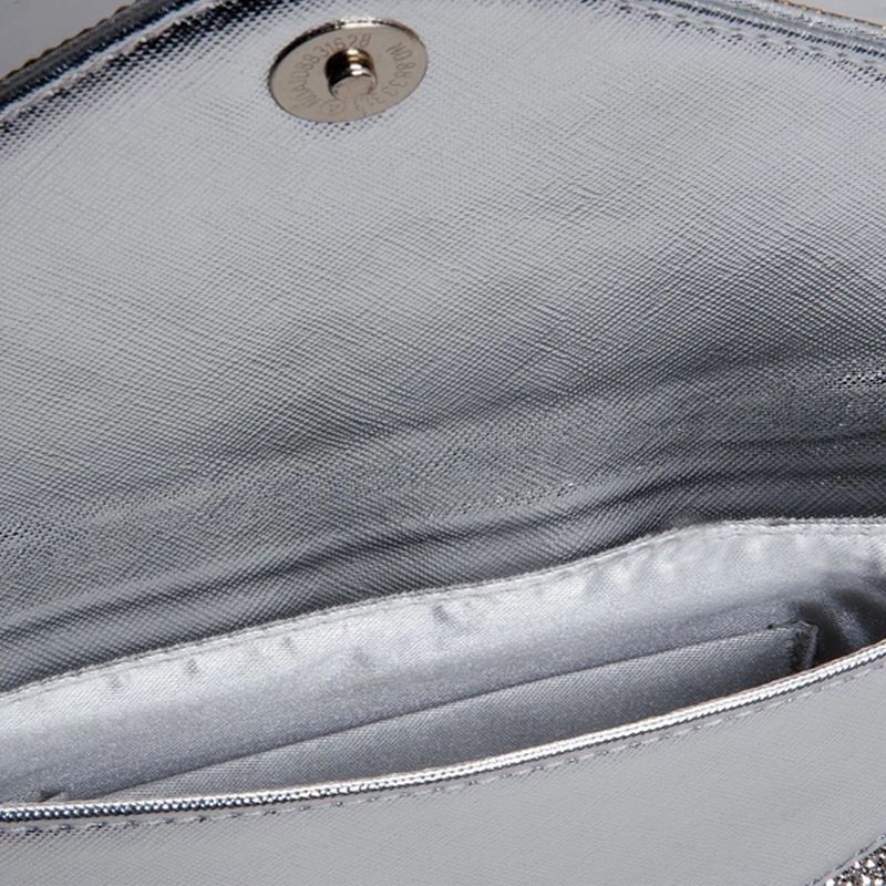 Steve Madden☆ 輝くラインストーン・エンベロープ・クラッチ