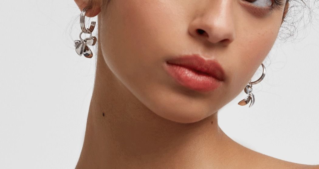 PDPAOLA Blossomコレクション IVY フープピアス 2色 送料込み (PDPAOLA PDPAOLA Blossomコレクション IVY フープピアス 2色 送料込み (PDPAOLA