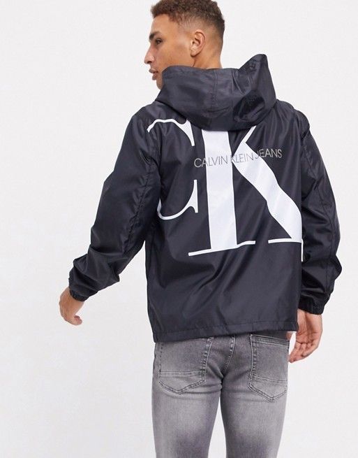 Calvin Klein Jeans バックロゴ フード付きジャンパー (Calvin Klein Calvin Klein Jeans バックロゴ フード付きジャンパー (Calvin Klein