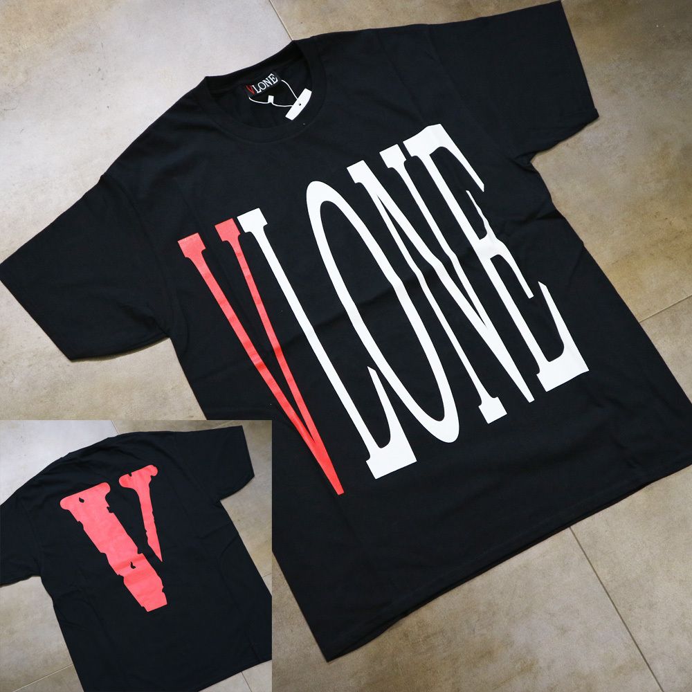 VLONE ブラックTシャツ