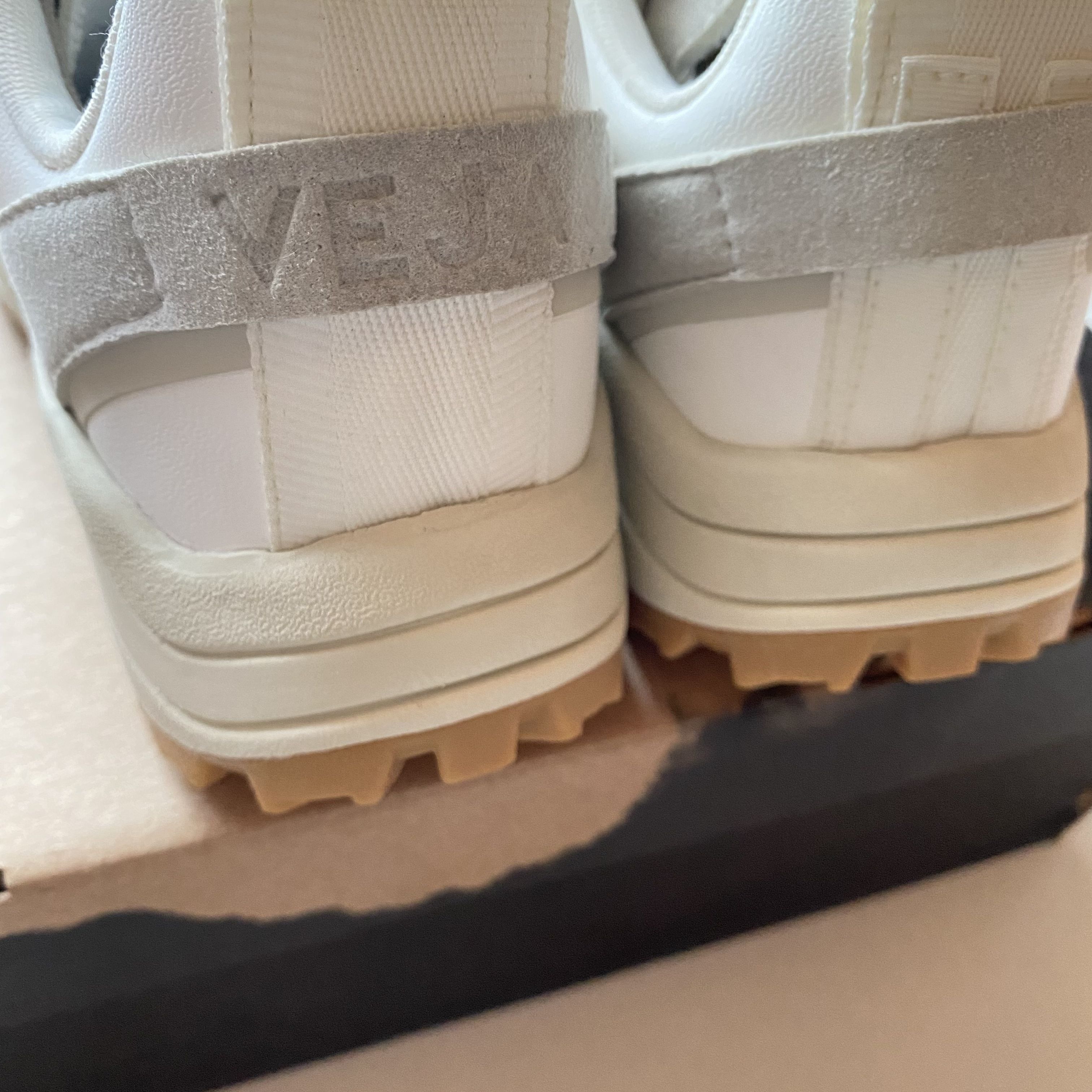大人気】VEJA ヴェジャ X RICK OWENS WHITE エコスニーカー