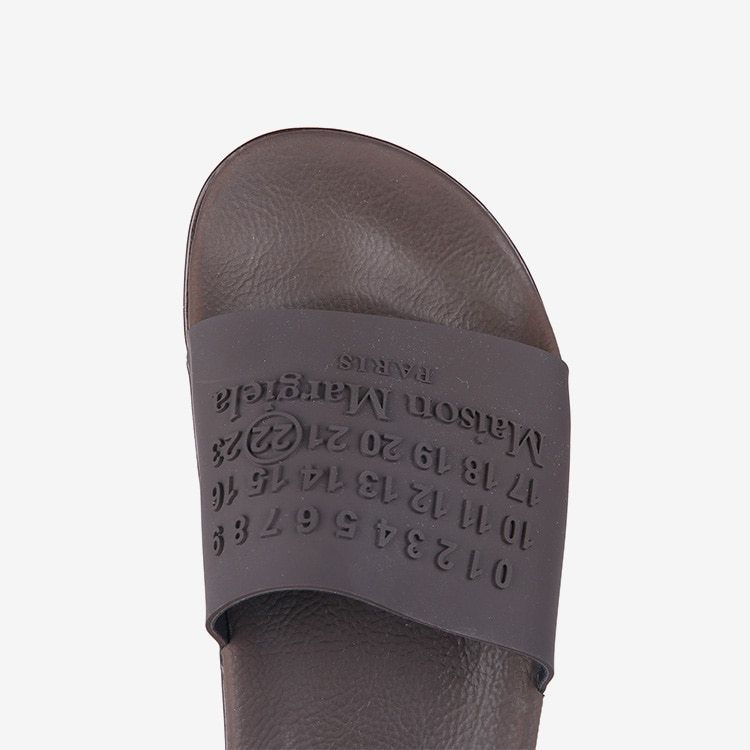 Maison Margiela★ロゴ シャワーサンダル_S57WX0024 P3131 T2185 Maison Margiela★ロゴ シャワーサンダル_S57WX0024 P3131 T2185