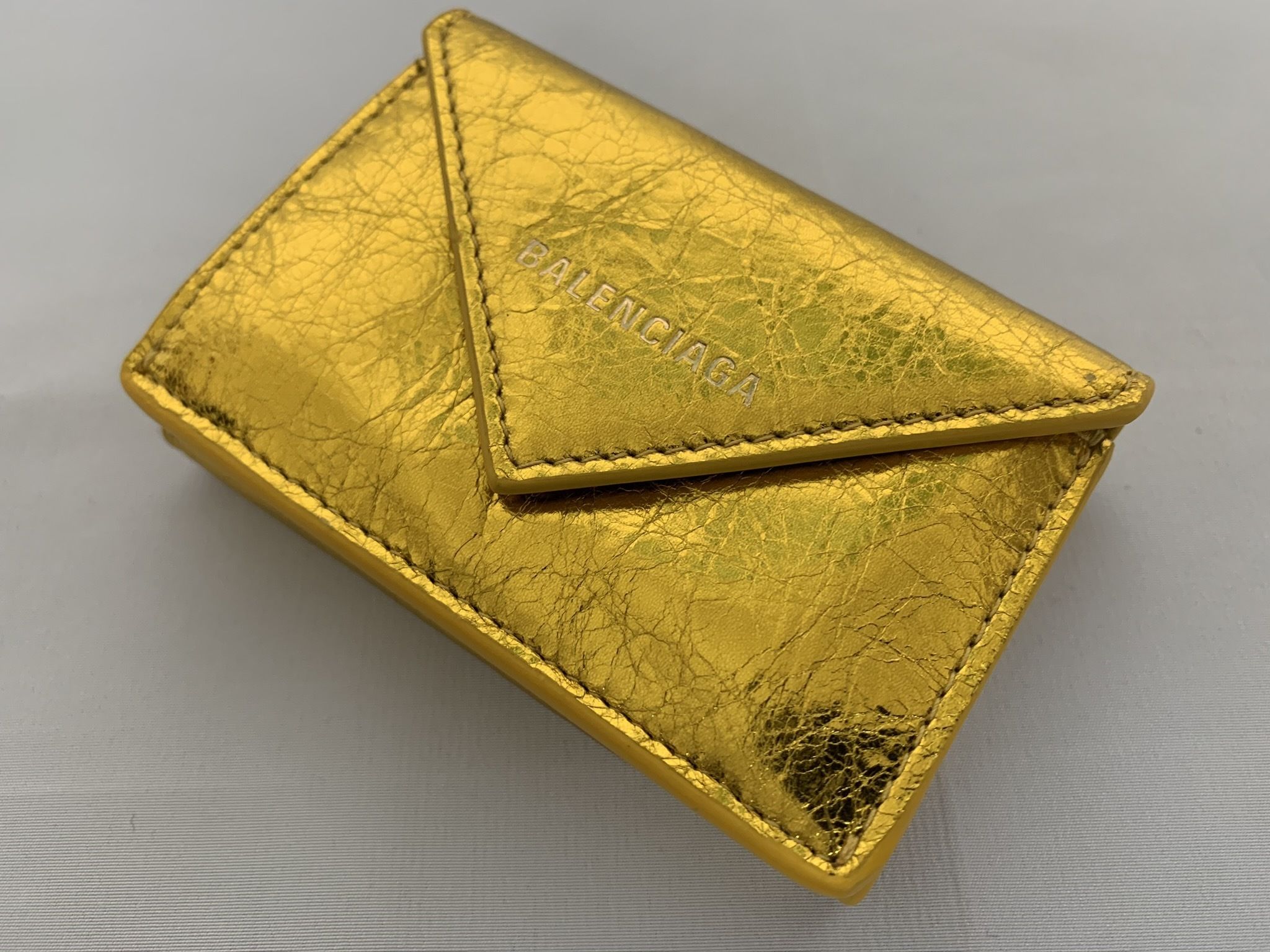 国内完売 BALENCIAGA Papier mini wallet 3つ折り財布メタリック 国内完売 BALENCIAGA Papier mini wallet 3つ折り財布メタリック