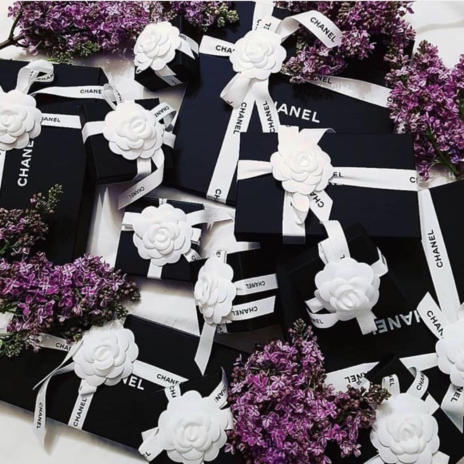 Chanel ジーンズ デニム パンツ Coco ロゴ ブルー 新作 限定 女 Chanel デニム ジーパン Buyma