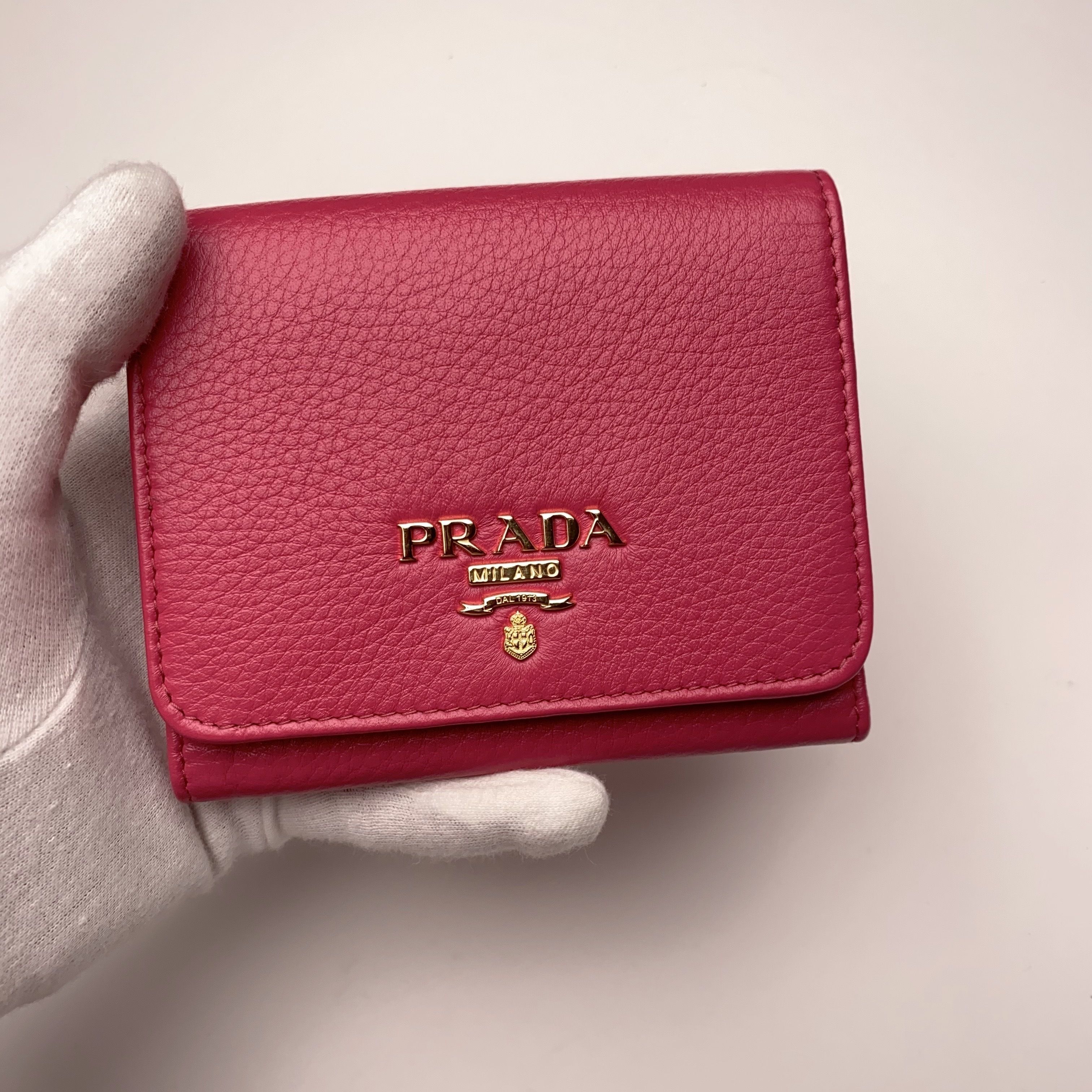 PRADA☆プラダ 財布 三つ折り財布 1MH176 メタルロゴ♪ (PRADA ...