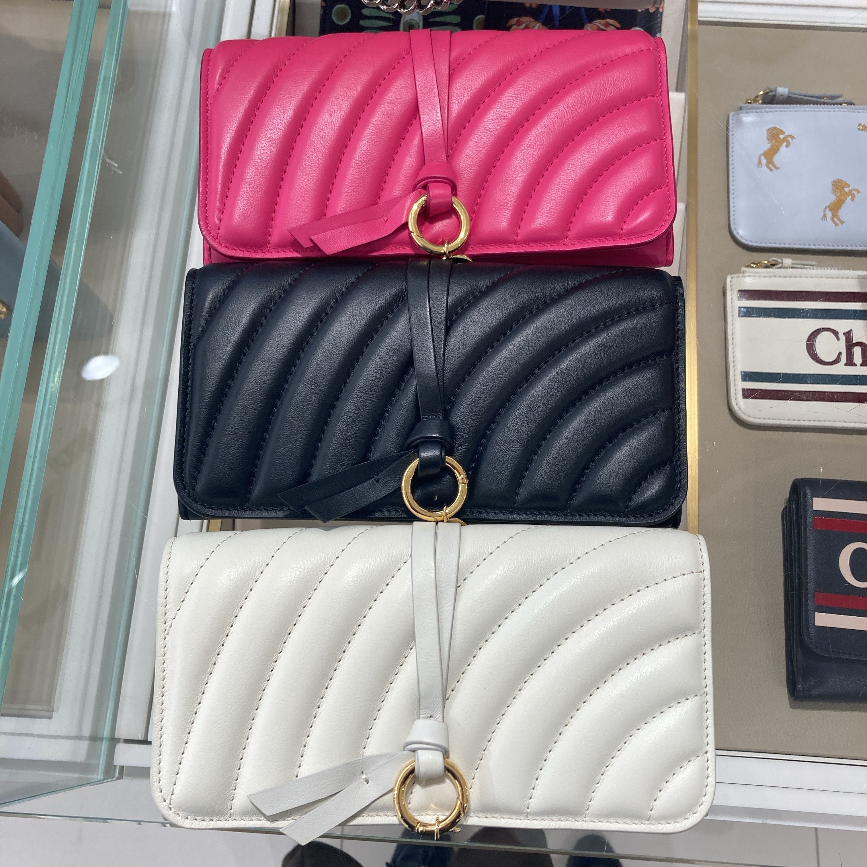 大SALE!】Chloe アルファベット キルティング長財布☆数量限定 (Chloe 大SALE!】Chloe アルファベット キルティング長財布☆数量限定 (Chloe