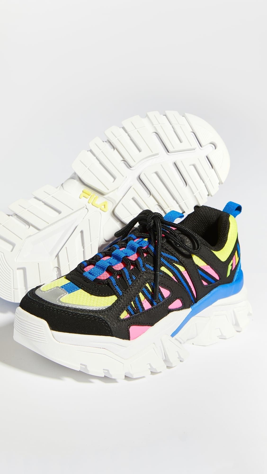 関税送料込み】BTS着用 新作日本未入荷FILAVitalizeスニーカー (FILA ...
