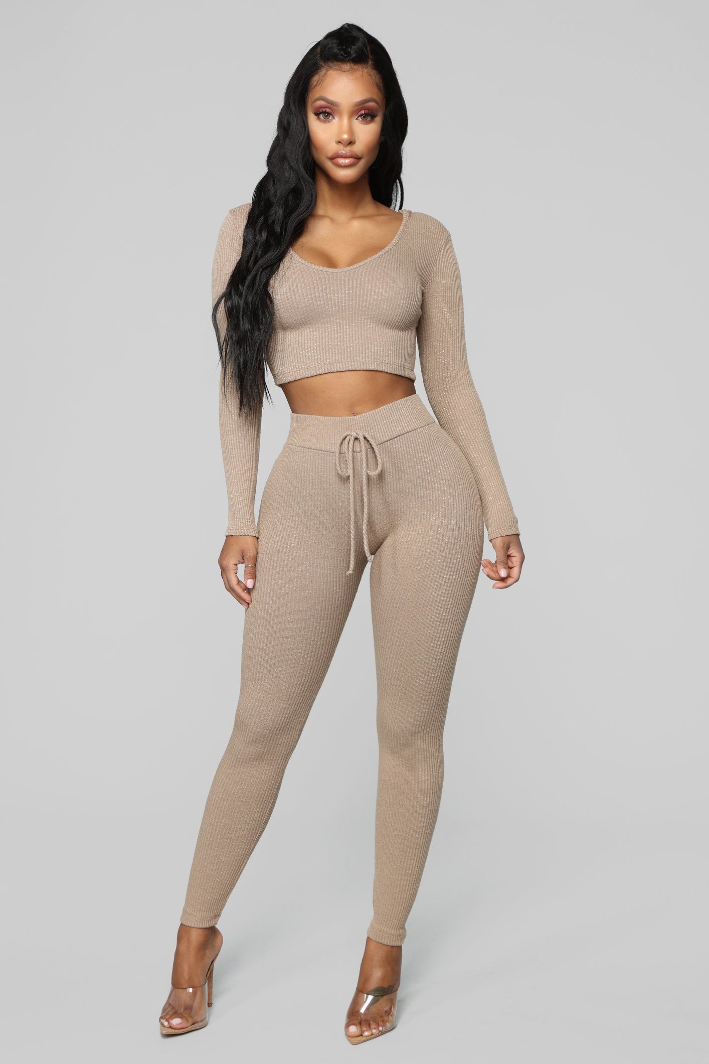 カイリー着用】FashionNova ニットフーディーセットアップ (FASHION カイリー着用】FashionNova ニットフーディーセットアップ (FASHION