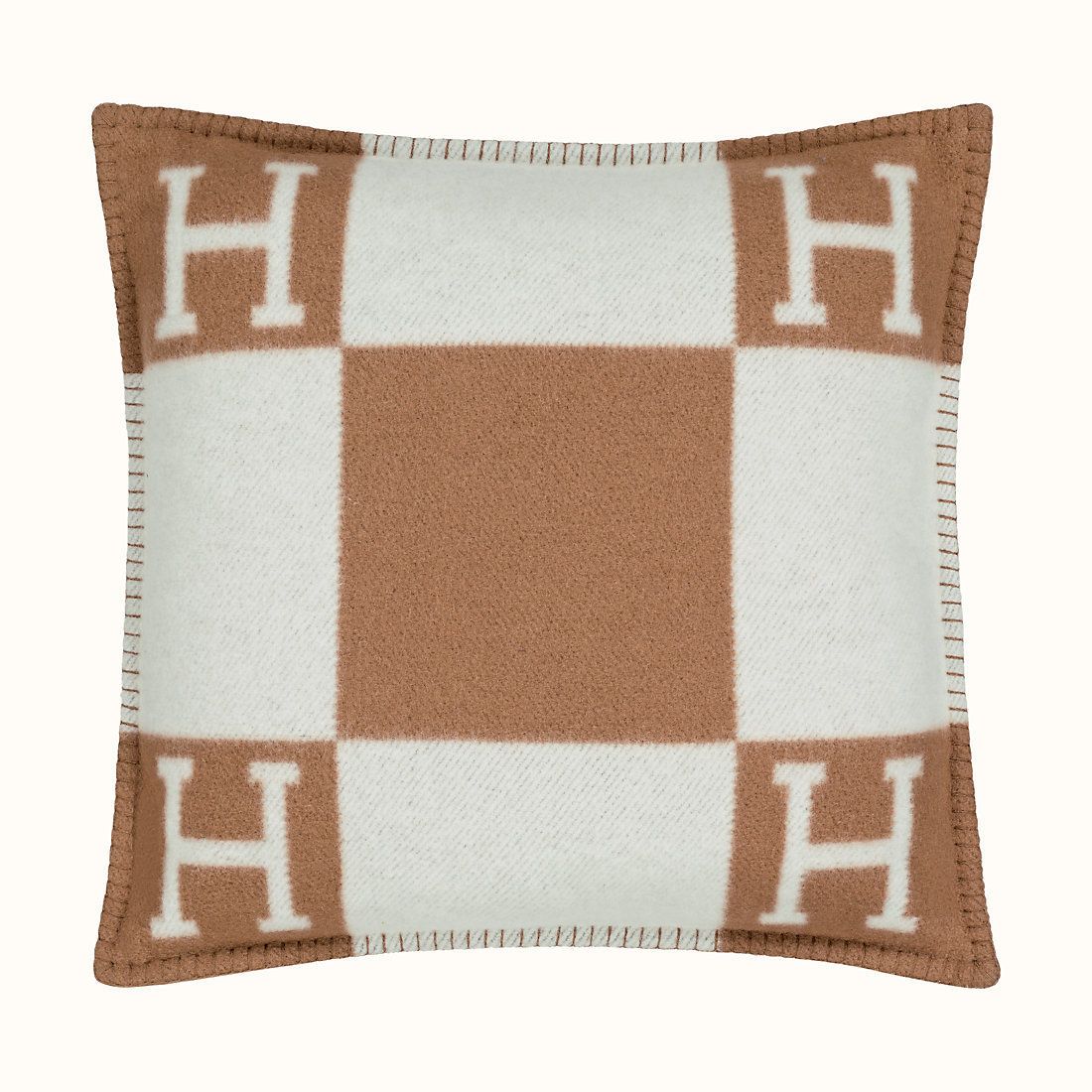 日本完売 アバロン クッション スモール 【HERMES】 (HERMES 日本完売 アバロン クッション スモール 【HERMES】 (HERMES