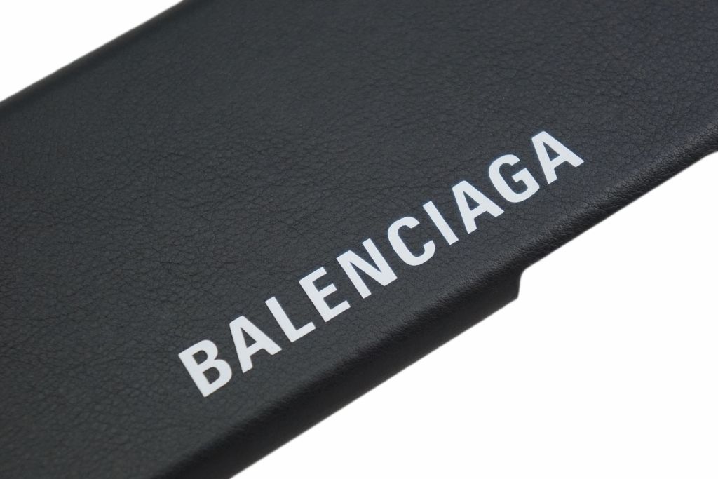 最短翌日着・関税送料込】 BALENCIAGA iPhone X ケース ロゴ 最短翌日着・関税送料込】 BALENCIAGA iPhone X ケース ロゴ